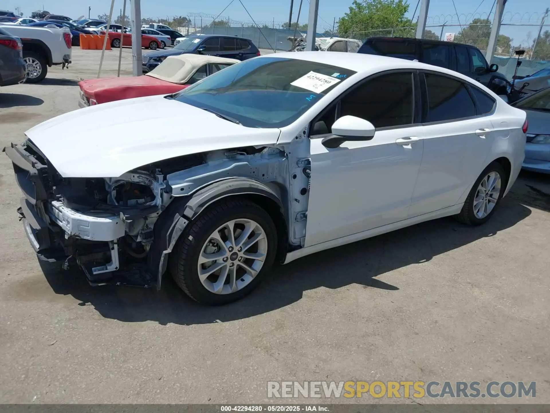 15 fotografías del automóvil dañado 3FA6P0LUXLR253227 FORD FUSION 2020