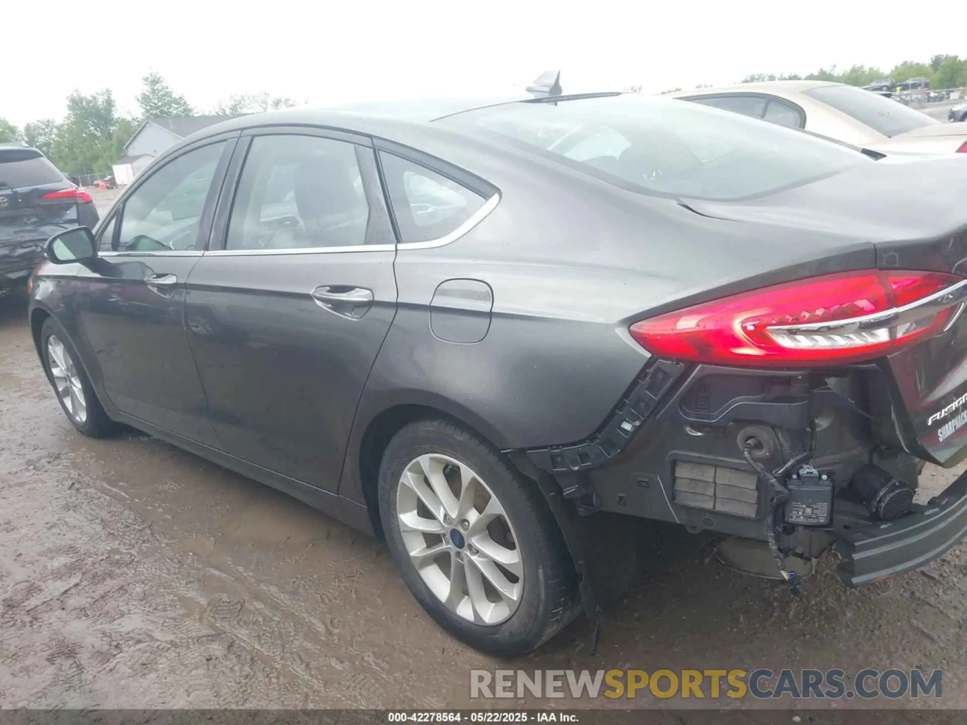 14 fotografías del automóvil dañado 3FA6P0MU0LR186037 FORD FUSION 2020