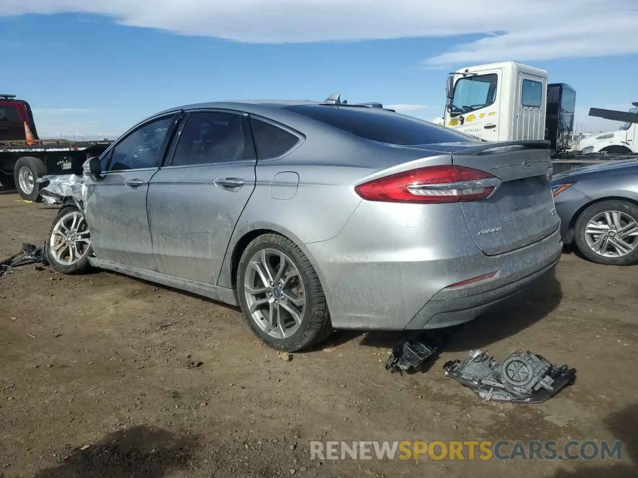2 fotografías del automóvil dañado 3FA6P0RUXLR203967 FORD FUSION 2020