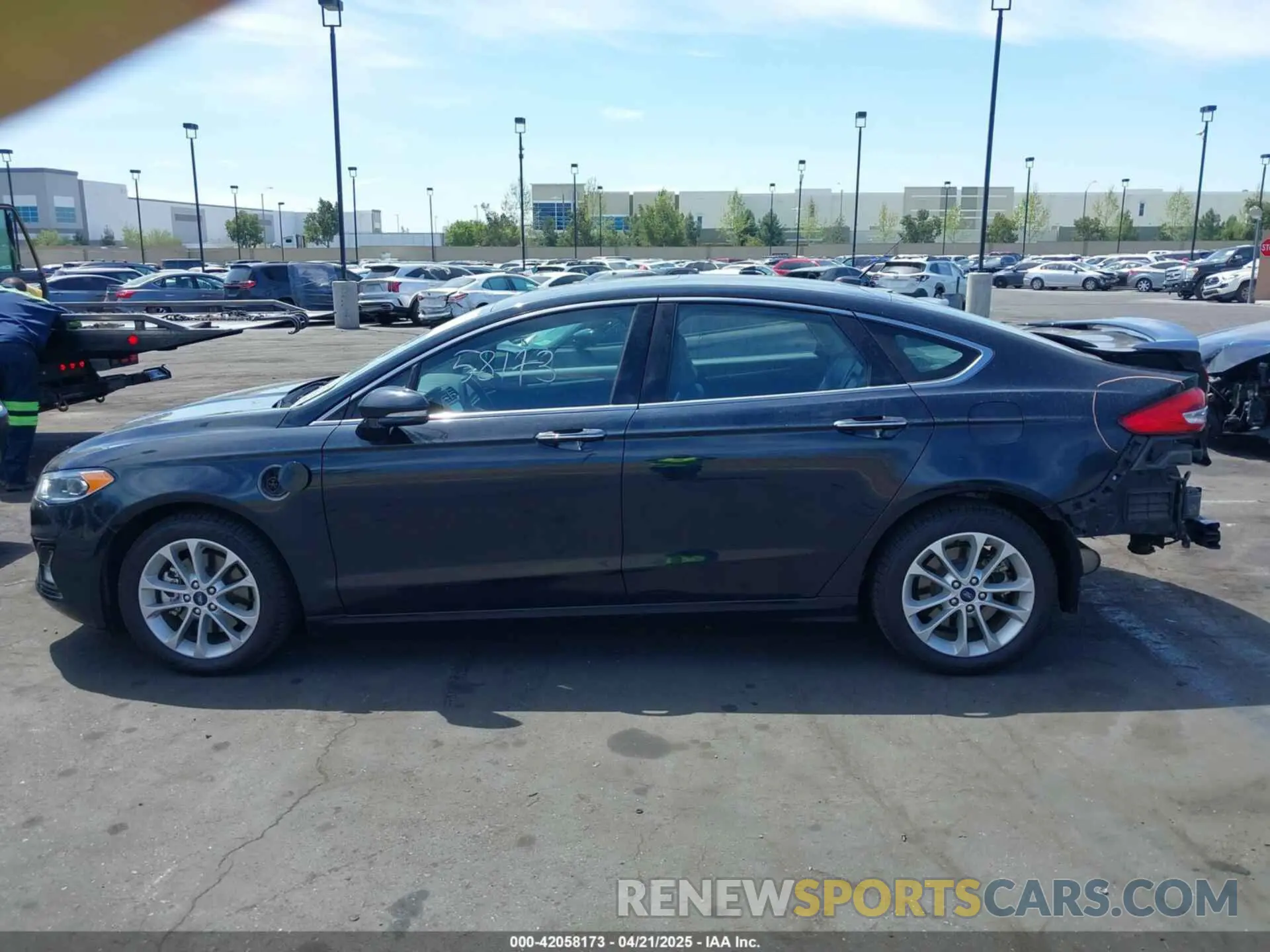 15 fotografías del automóvil dañado 3FA6P0SU5LR113104 FORD FUSION 2020