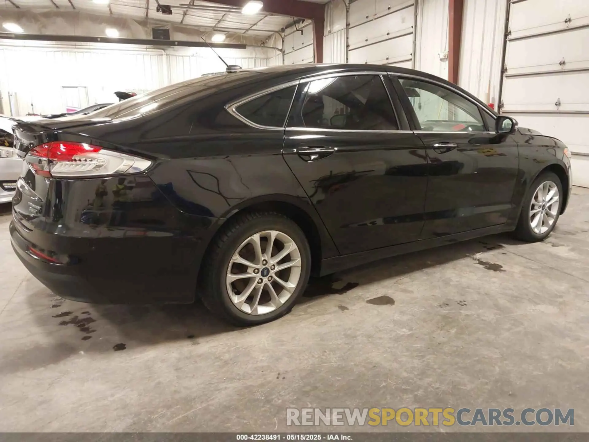 4 fotografías del automóvil dañado 3FA6P0SU8LR119429 FORD FUSION 2020