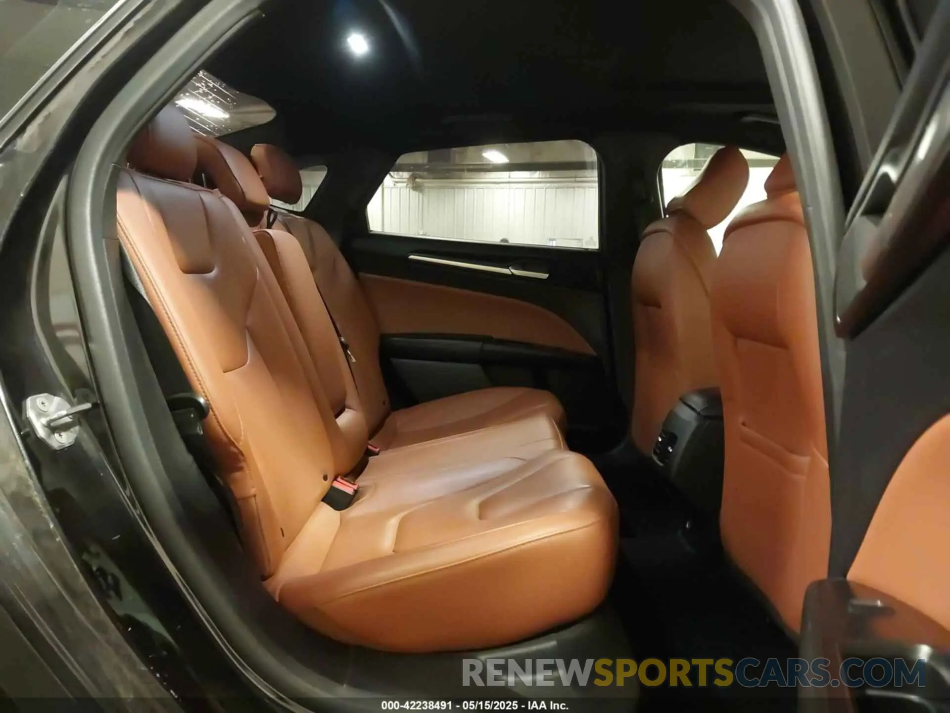 8 fotografías del automóvil dañado 3FA6P0SU8LR119429 FORD FUSION 2020