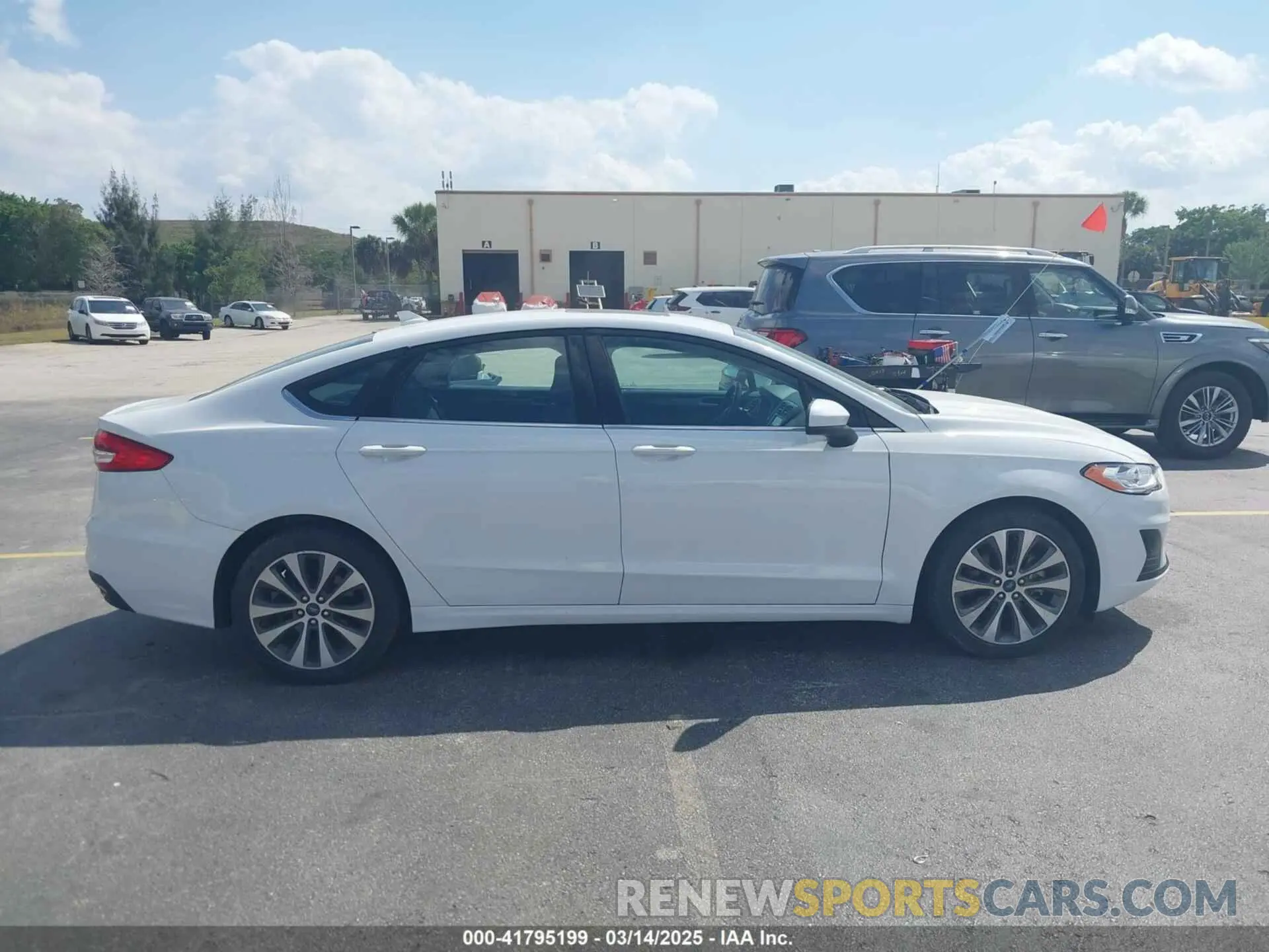 13 fotografías del automóvil dañado 3FA6P0T90LR150796 FORD FUSION 2020