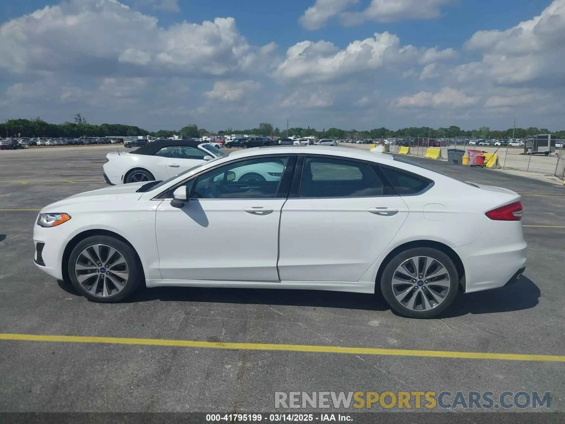 14 fotografías del automóvil dañado 3FA6P0T90LR150796 FORD FUSION 2020
