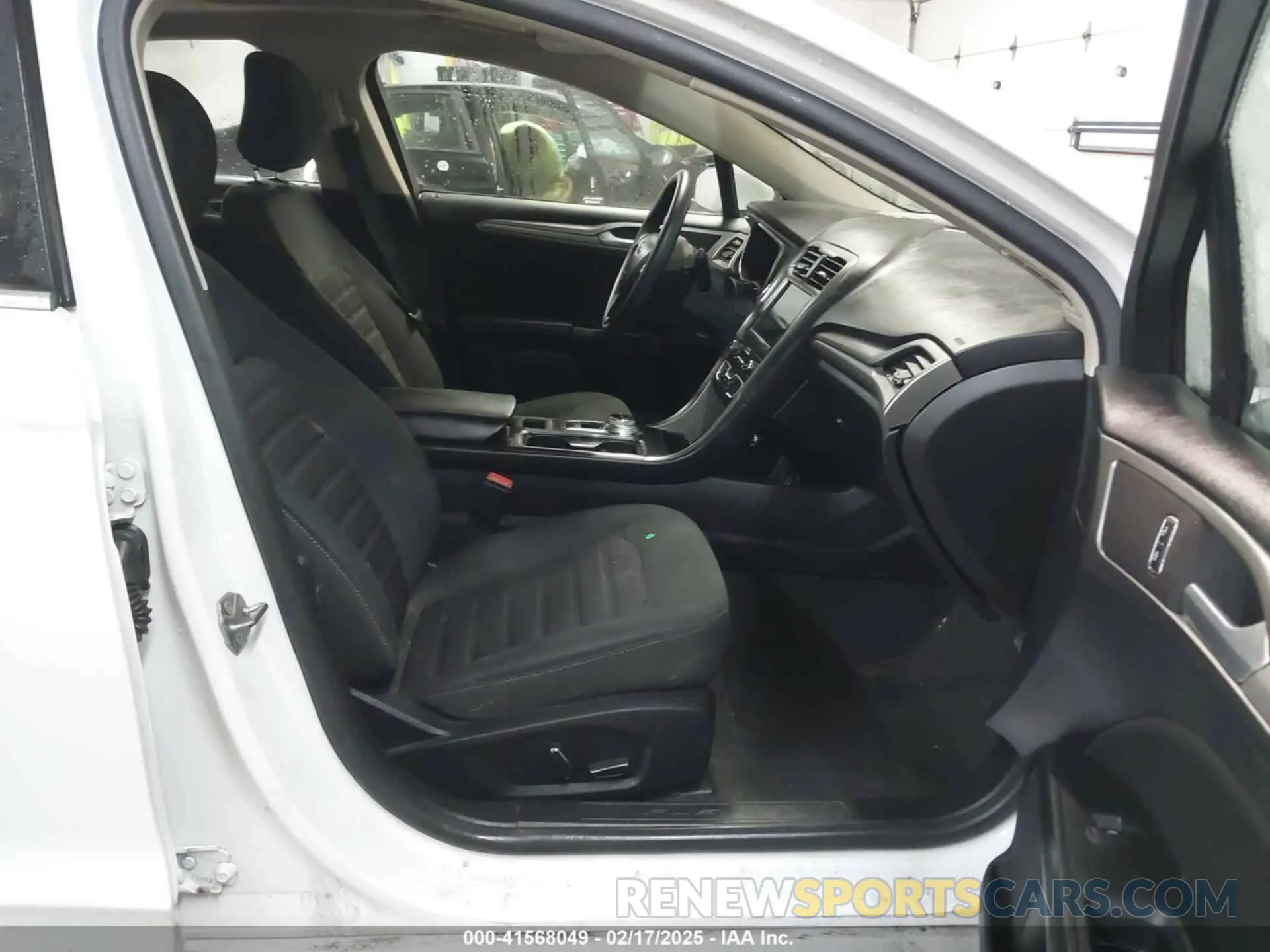 5 fotografías del automóvil dañado 3FA6P0T90LR173222 FORD FUSION 2020