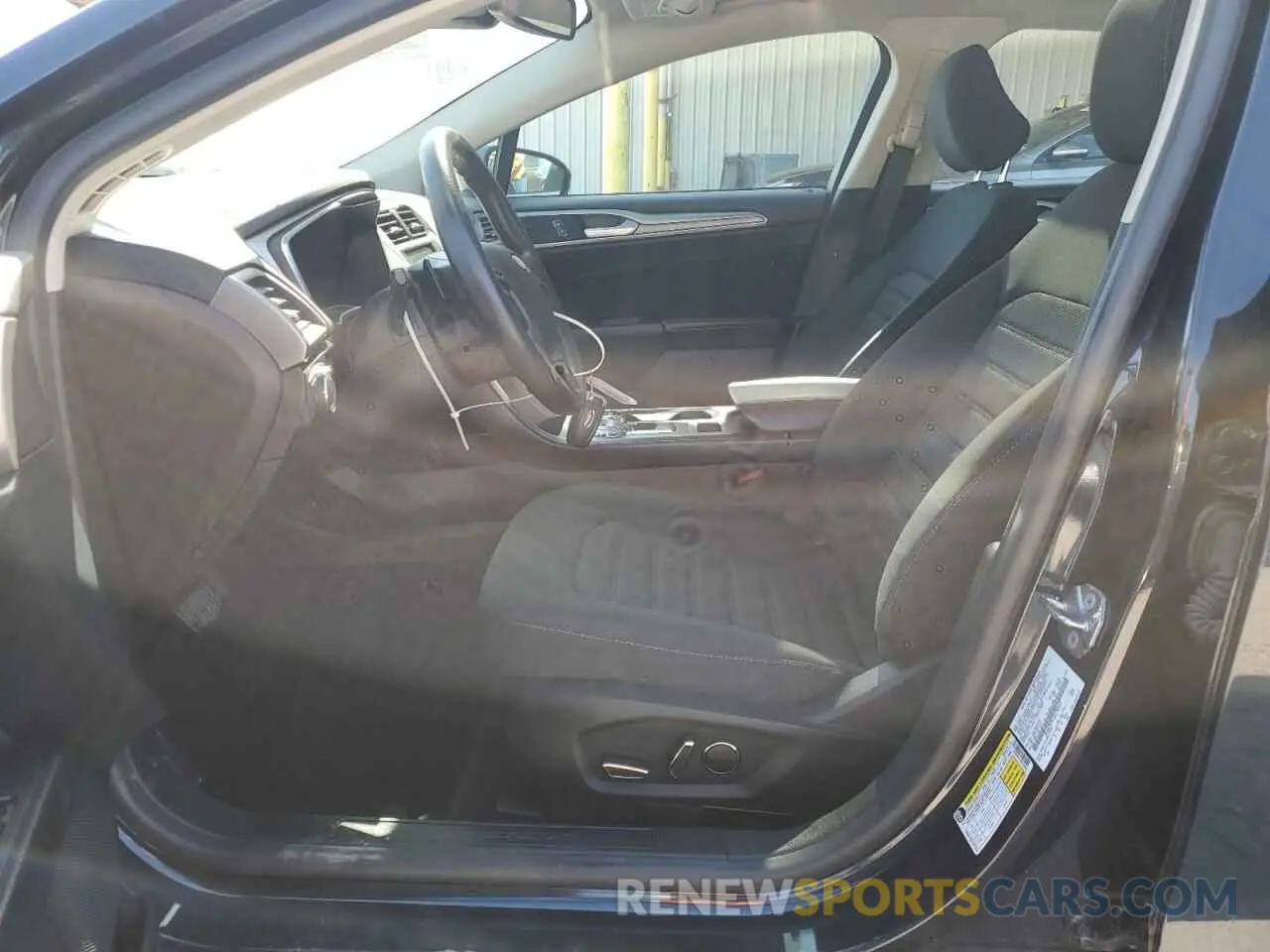 7 fotografías del automóvil dañado 3FA6P0T91LR178252 FORD FUSION 2020