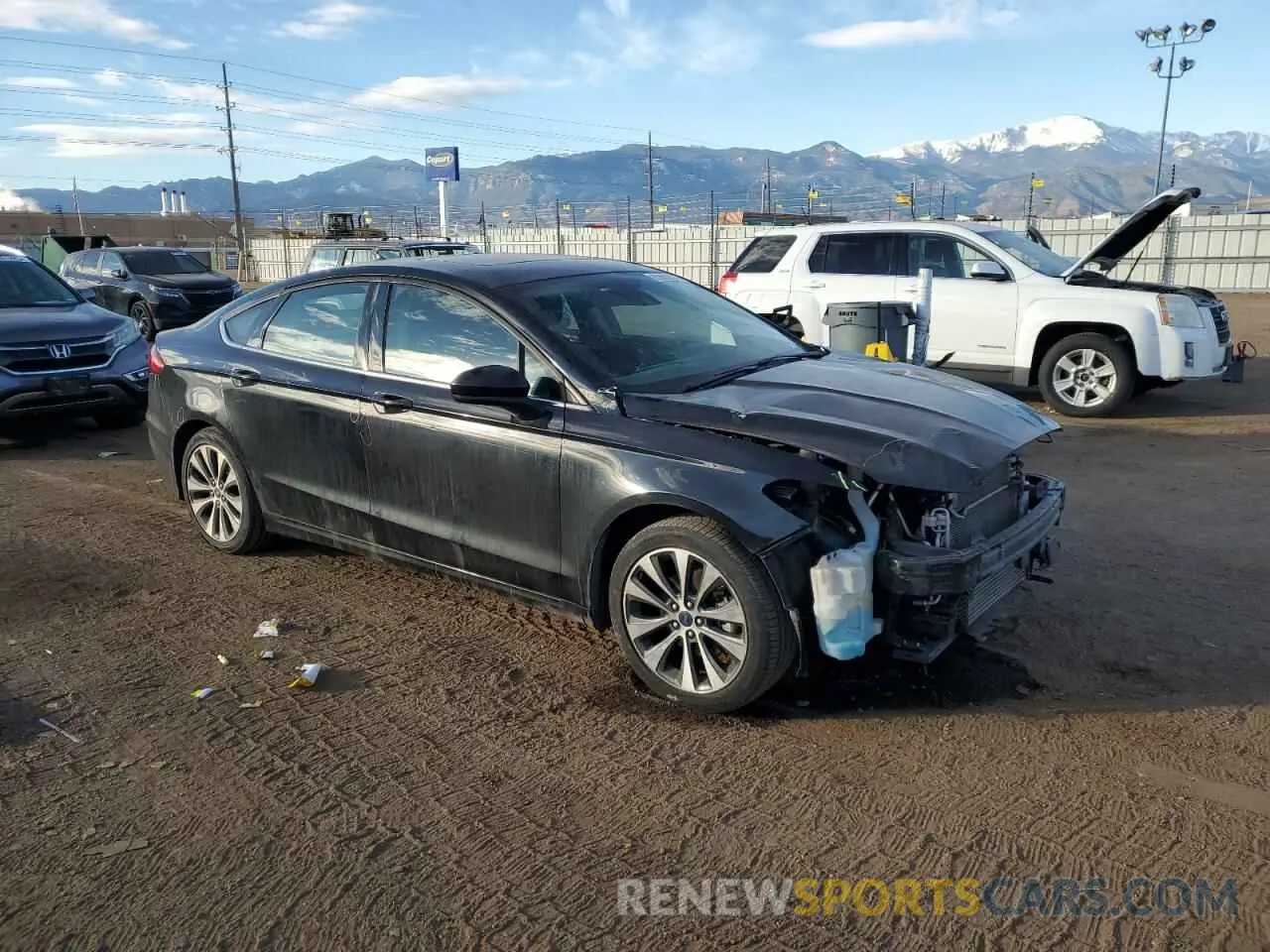 4 fotografías del automóvil dañado 3FA6P0T92LR150573 FORD FUSION 2020