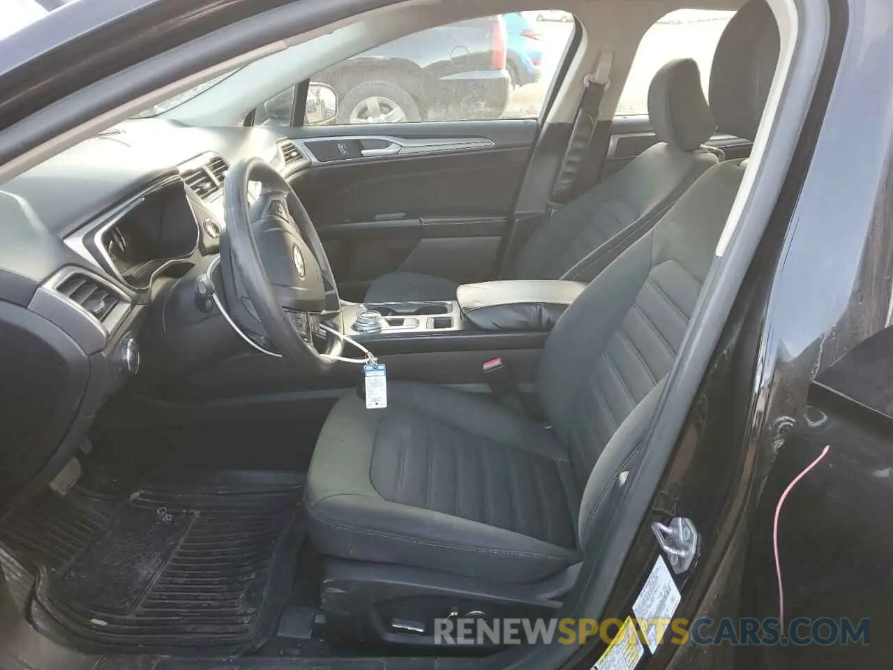 7 fotografías del automóvil dañado 3FA6P0T92LR150573 FORD FUSION 2020
