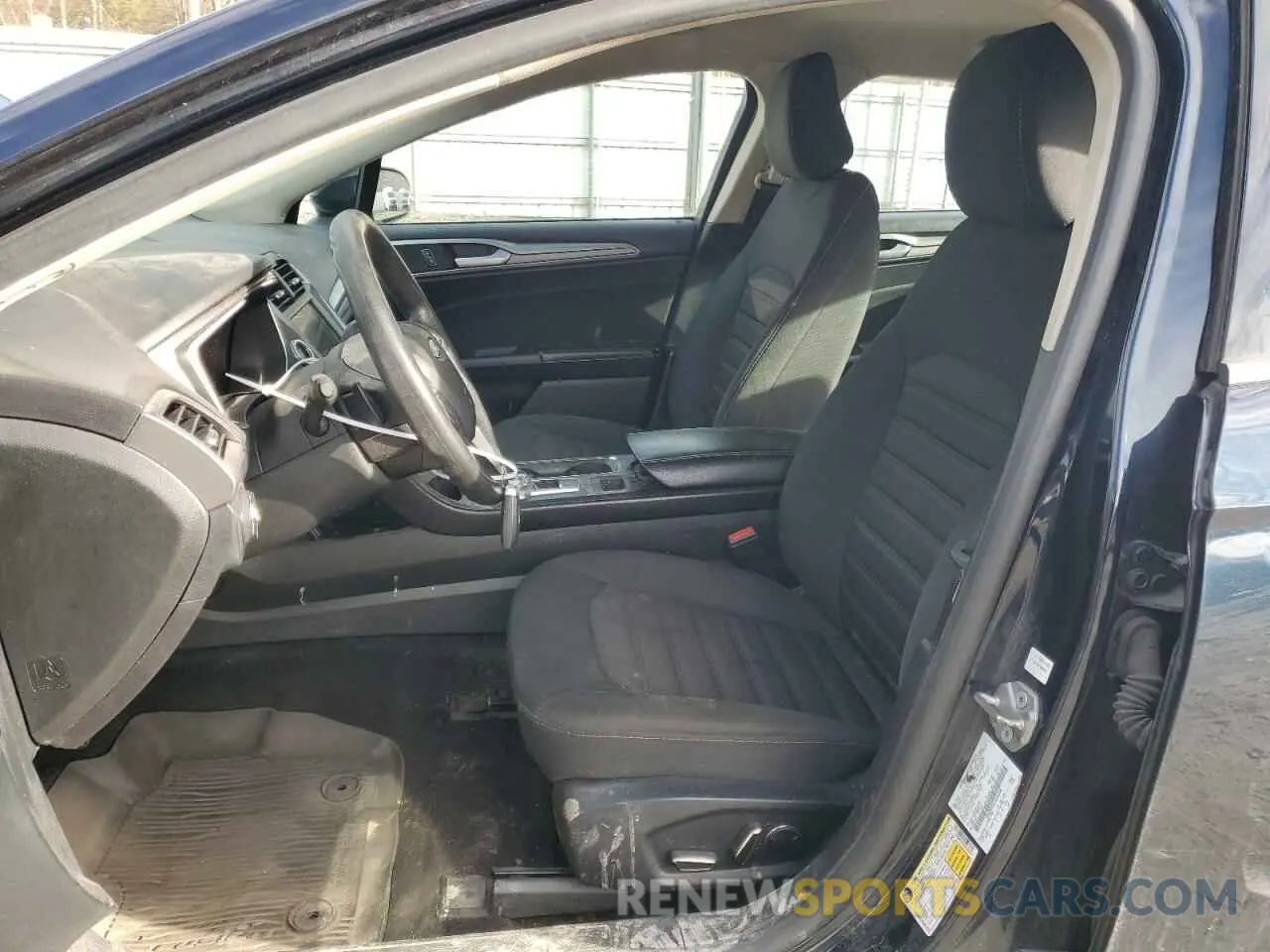 7 fotografías del automóvil dañado 3FA6P0T92LR246638 FORD FUSION 2020