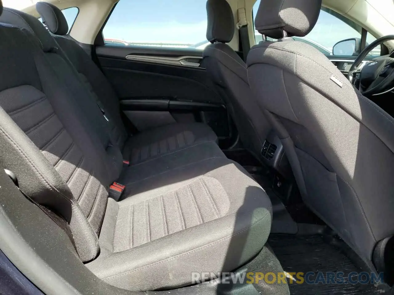 10 fotografías del automóvil dañado 3FA6P0T97LR179079 FORD FUSION 2020