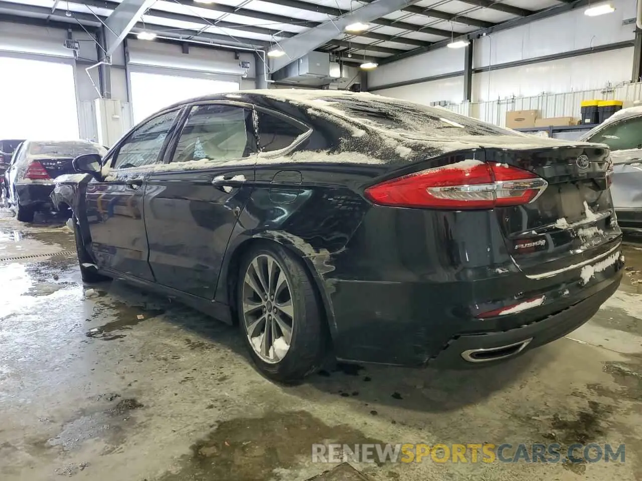 2 fotografías del automóvil dañado 3FA6P0T9XLR173325 FORD FUSION 2020