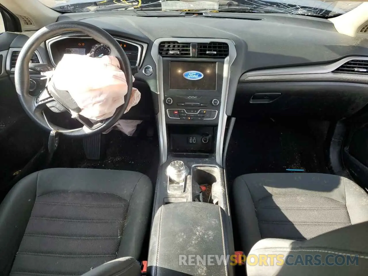 8 fotografías del automóvil dañado 3FA6P0T9XLR173325 FORD FUSION 2020