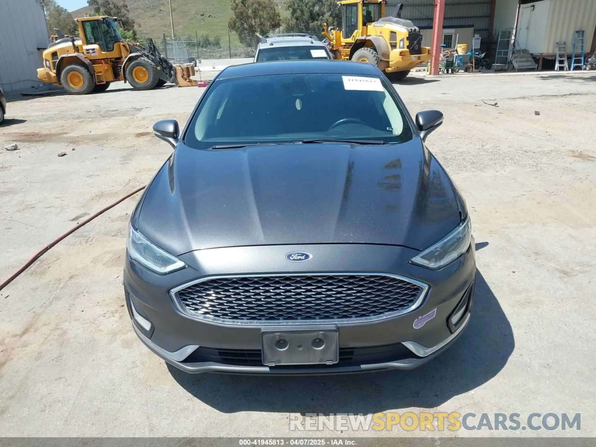 12 fotografías del automóvil dañado 3FA6P0SU0KR216218 FORD FUSION ENERGI 2019