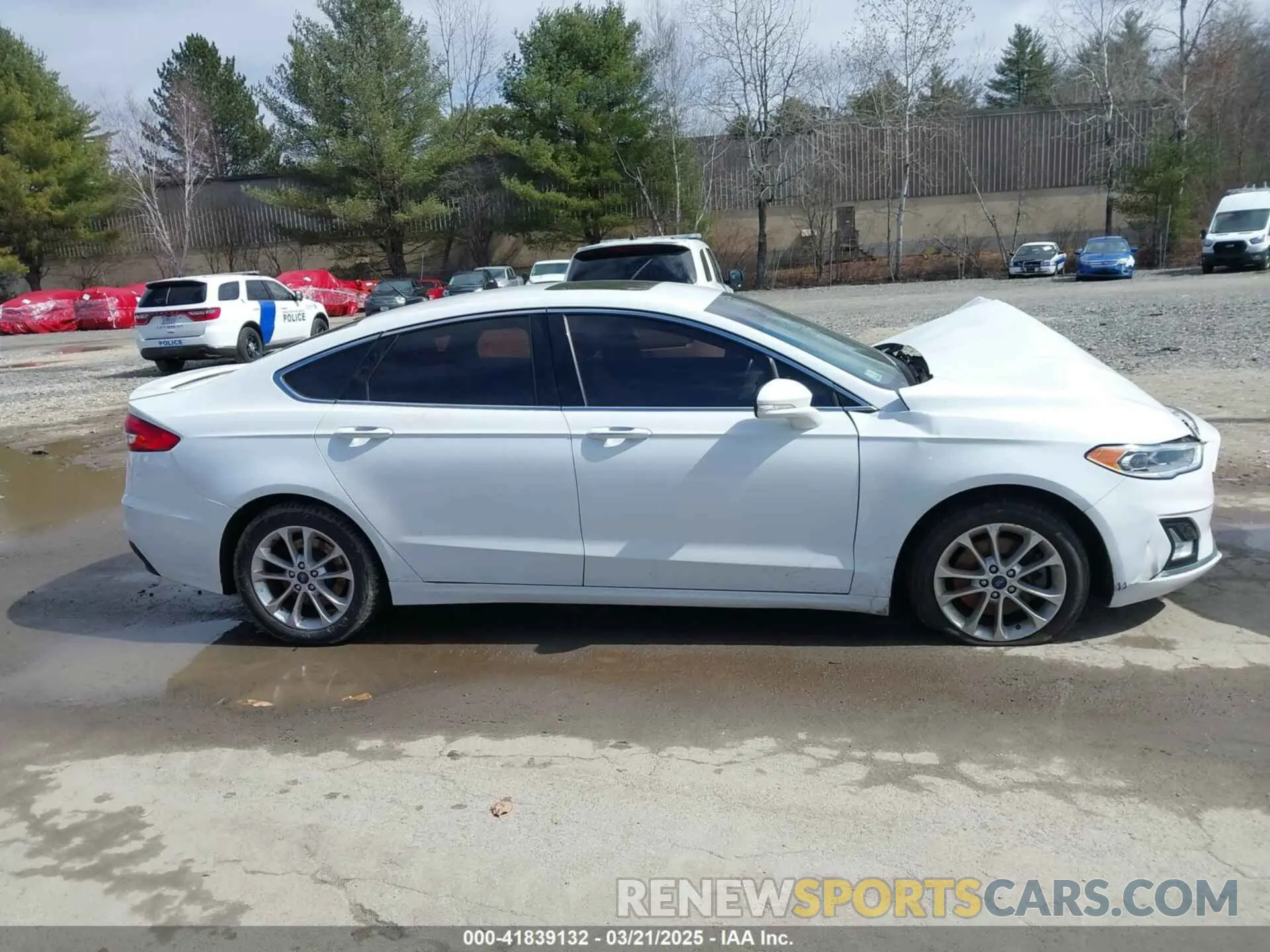 13 fotografías del automóvil dañado 3FA6P0SU6KR110873 FORD FUSION ENERGI 2019