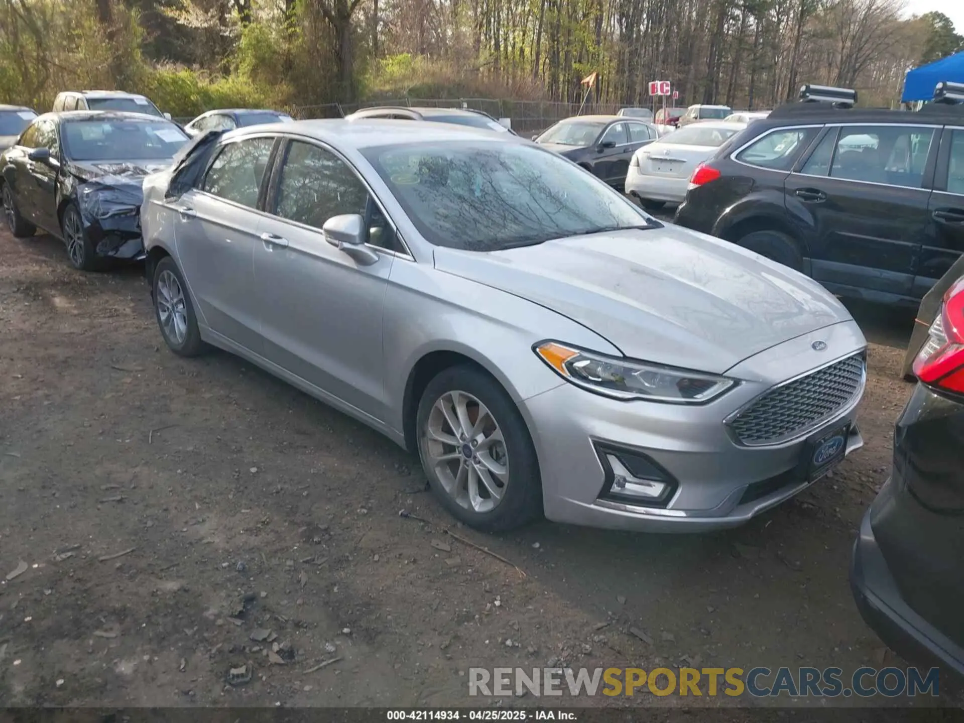 1 fotografías del automóvil dañado 3FA6P0SU8KR212370 FORD FUSION ENERGI 2019