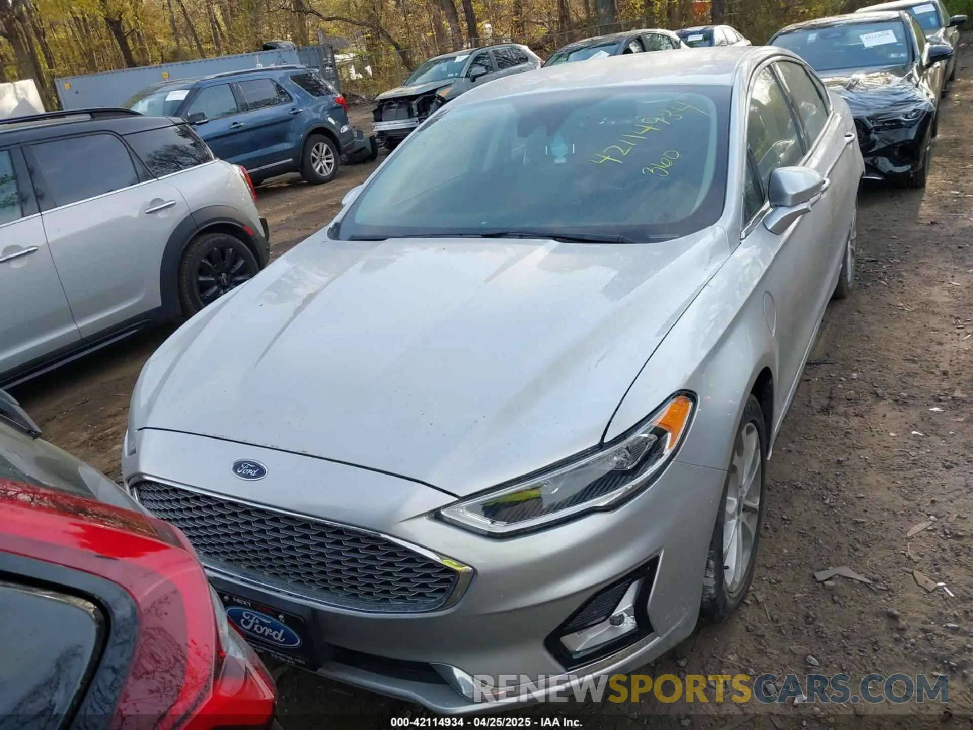 12 fotografías del automóvil dañado 3FA6P0SU8KR212370 FORD FUSION ENERGI 2019