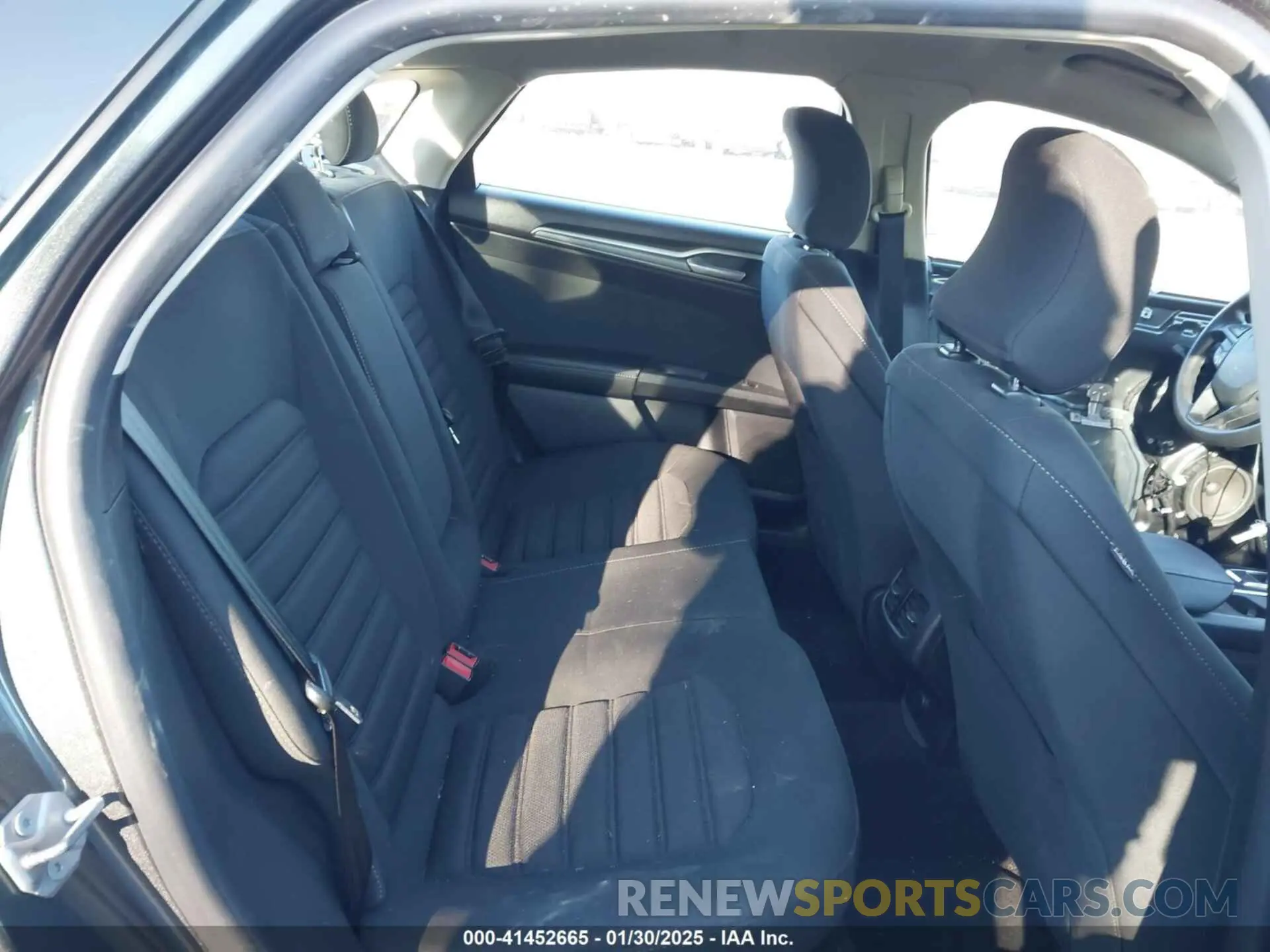 8 fotografías del automóvil dañado 3FA6P0LU0KR101214 FORD FUSION HYBRID 2019