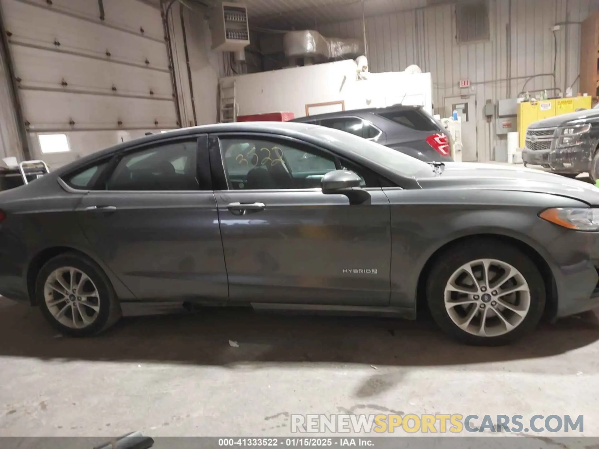 13 fotografías del automóvil dañado 3FA6P0LU0KR129336 FORD FUSION HYBRID 2019