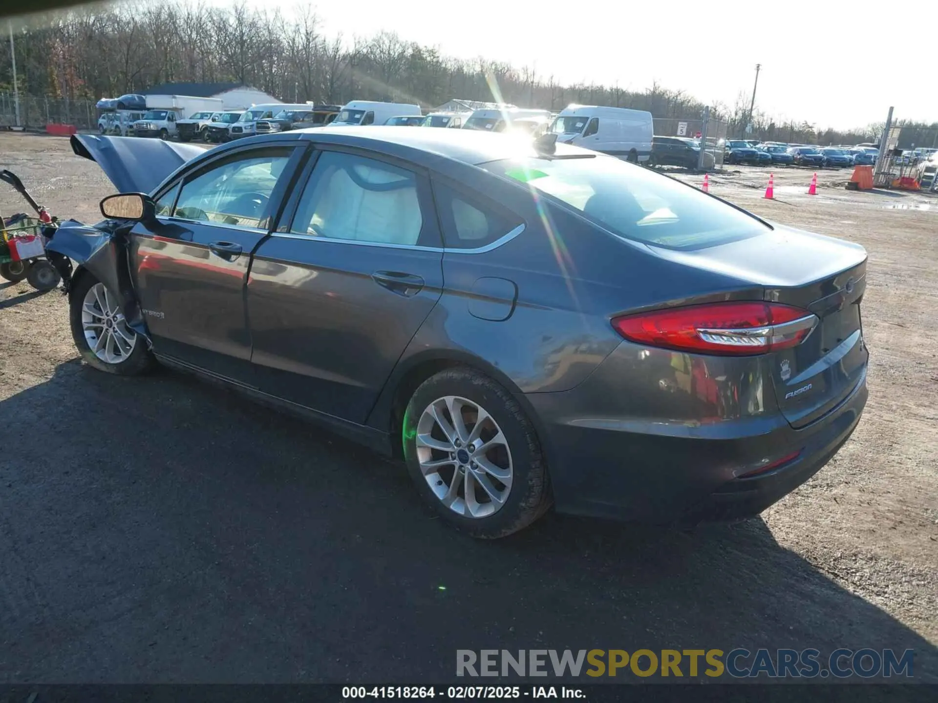 3 fotografías del automóvil dañado 3FA6P0LU0KR162935 FORD FUSION HYBRID 2019