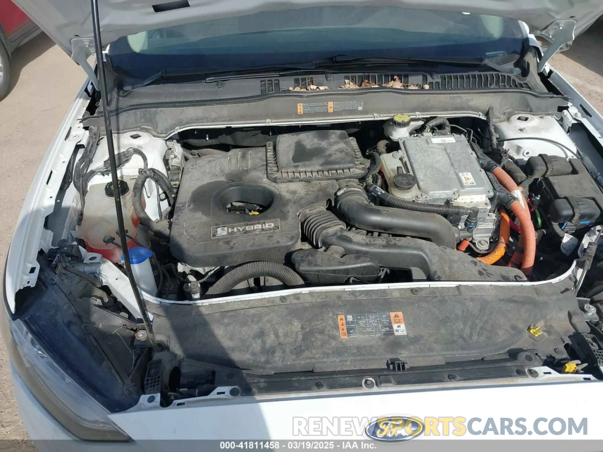 10 fotografías del automóvil dañado 3FA6P0LU0KR164670 FORD FUSION HYBRID 2019