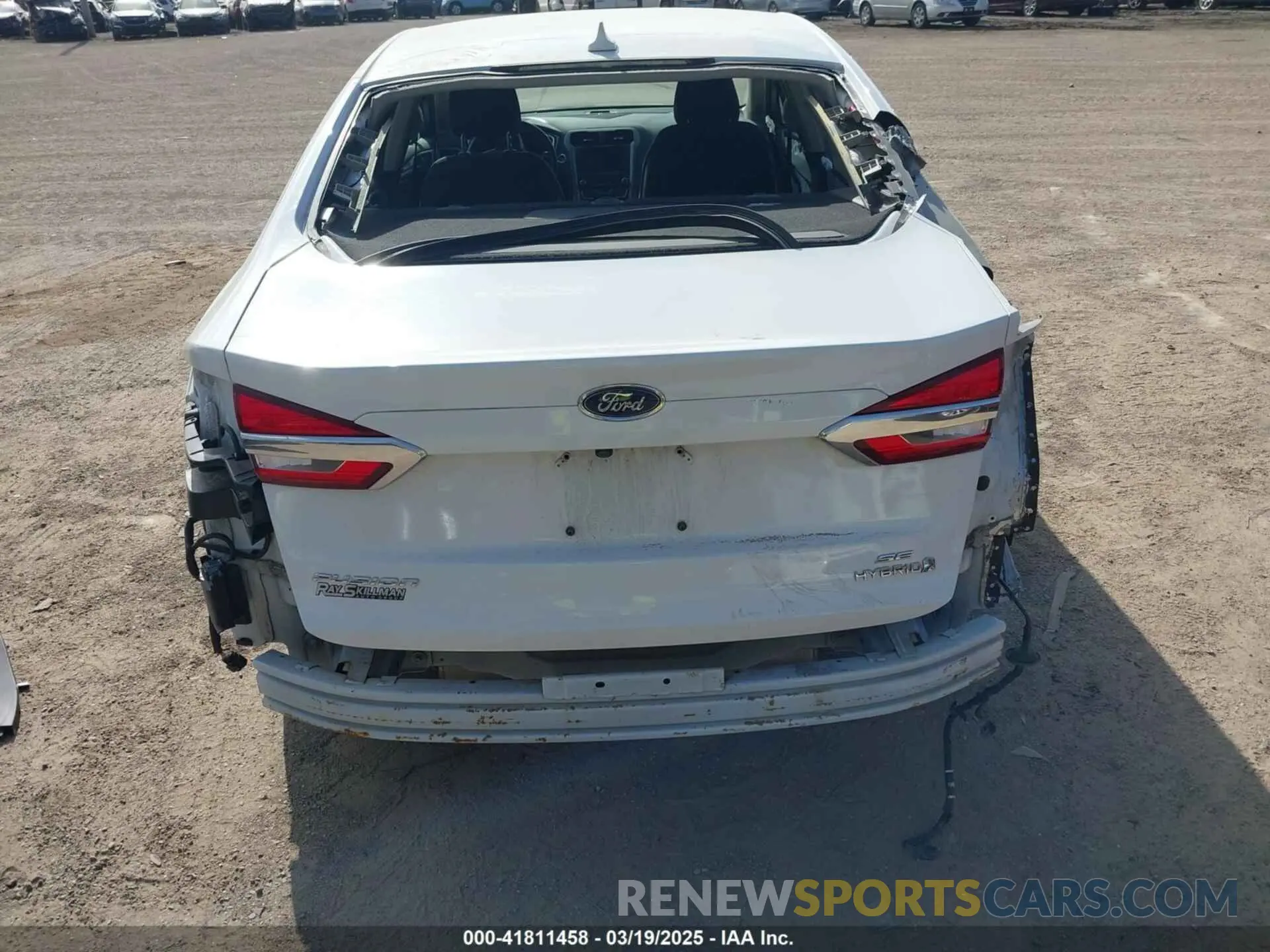 16 fotografías del automóvil dañado 3FA6P0LU0KR164670 FORD FUSION HYBRID 2019