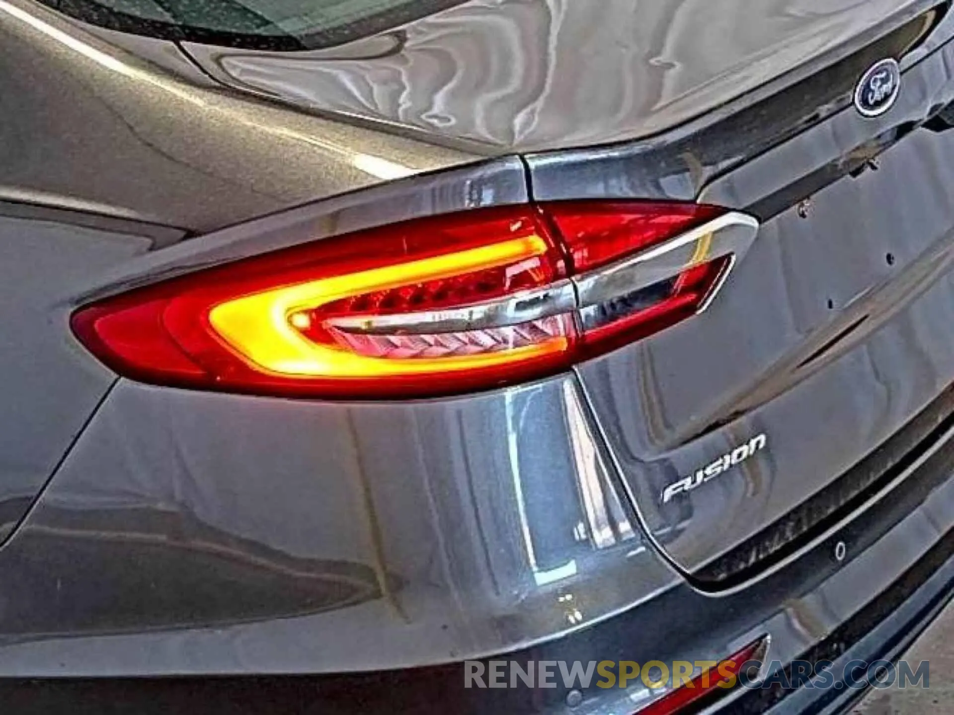 12 fotografías del automóvil dañado 3FA6P0LU0KR255633 FORD FUSION HYBRID 2019
