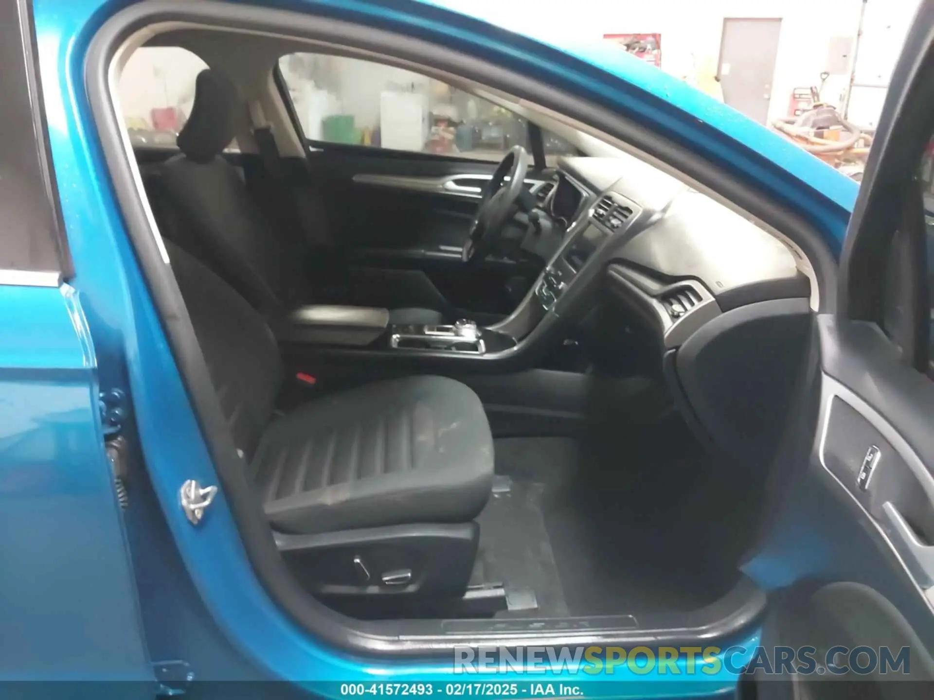 5 fotografías del automóvil dañado 3FA6P0LU1KR102727 FORD FUSION HYBRID 2019