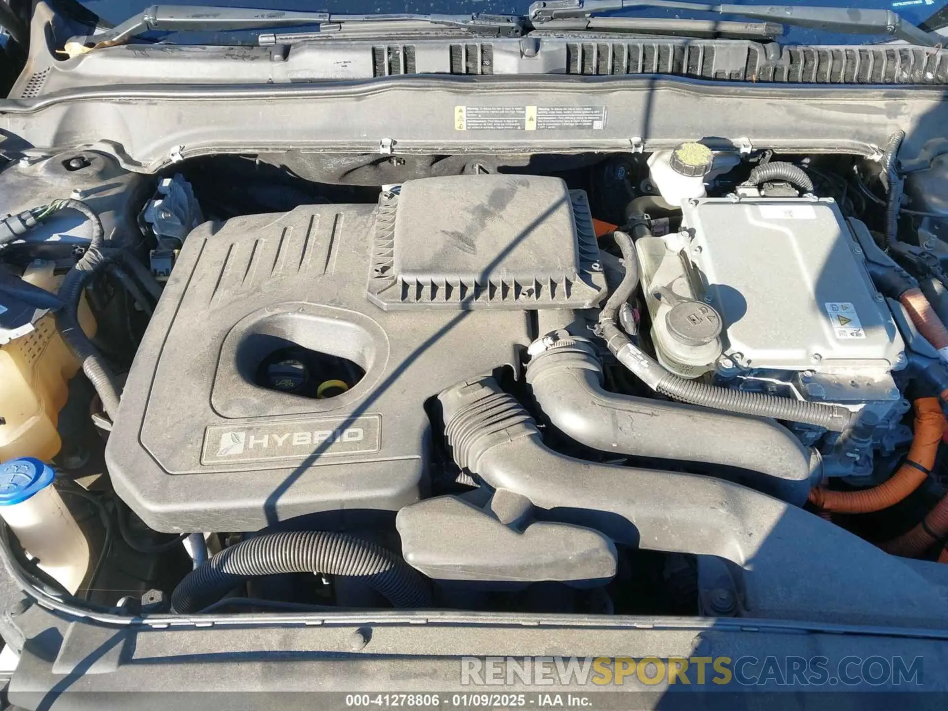 10 fotografías del automóvil dañado 3FA6P0LU2KR119830 FORD FUSION HYBRID 2019