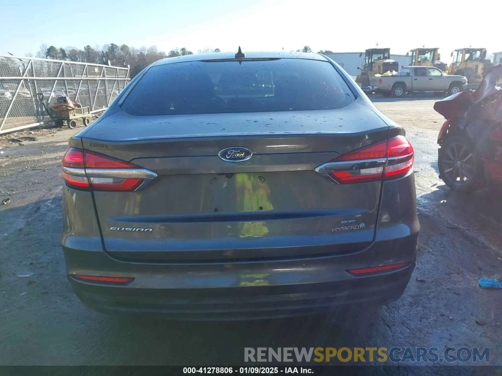 16 fotografías del automóvil dañado 3FA6P0LU2KR119830 FORD FUSION HYBRID 2019