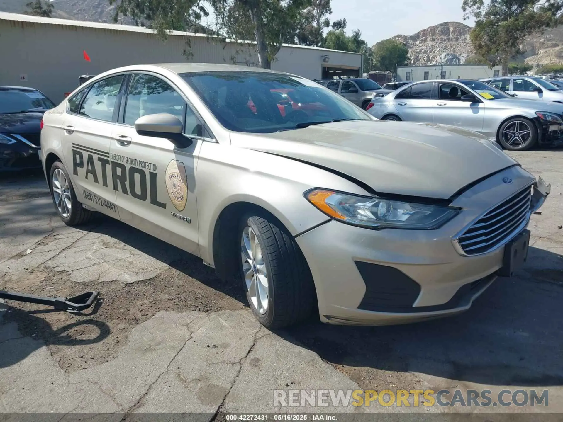 1 fotografías del automóvil dañado 3FA6P0LU2KR206661 FORD FUSION HYBRID 2019