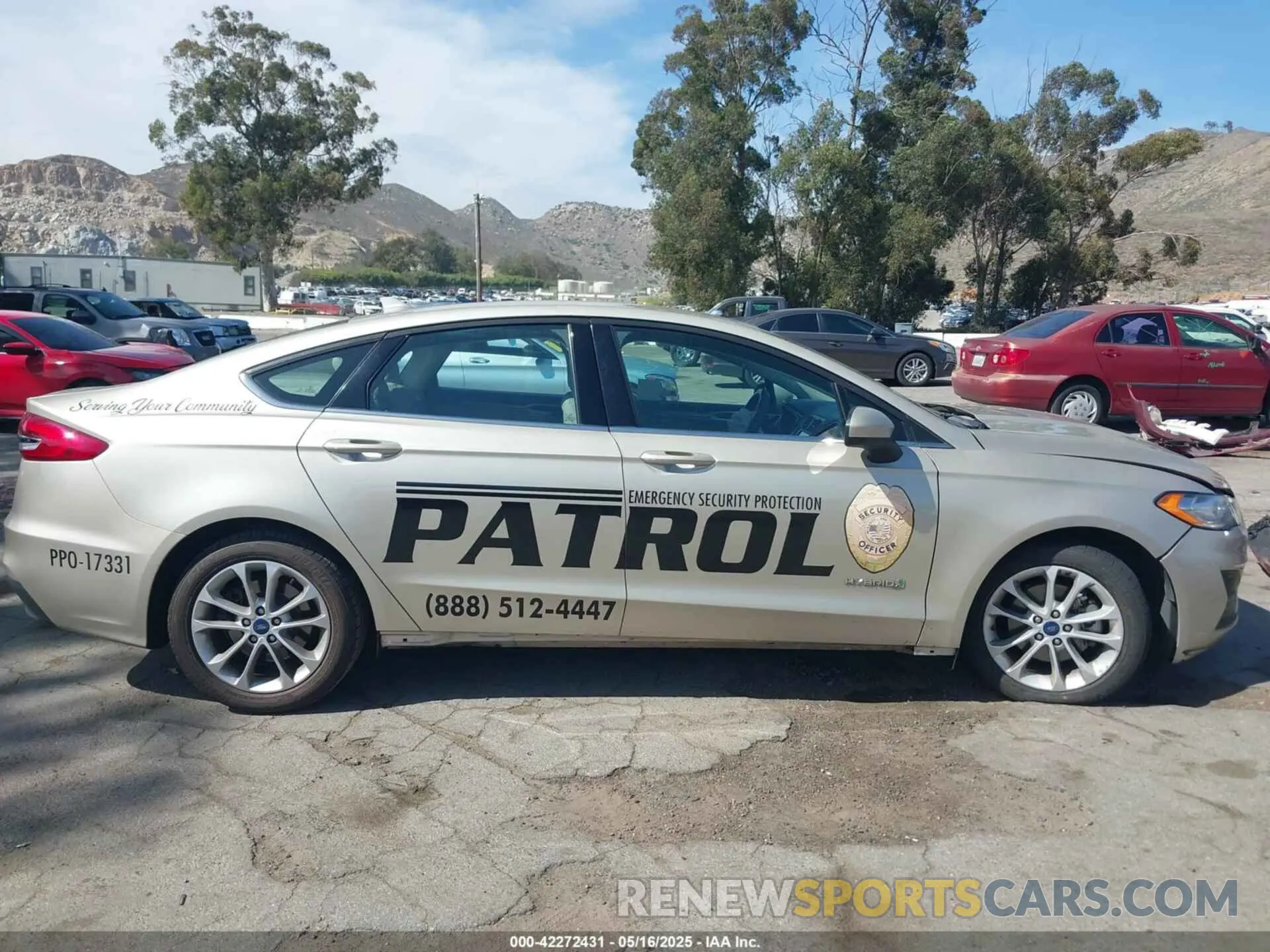13 fotografías del automóvil dañado 3FA6P0LU2KR206661 FORD FUSION HYBRID 2019