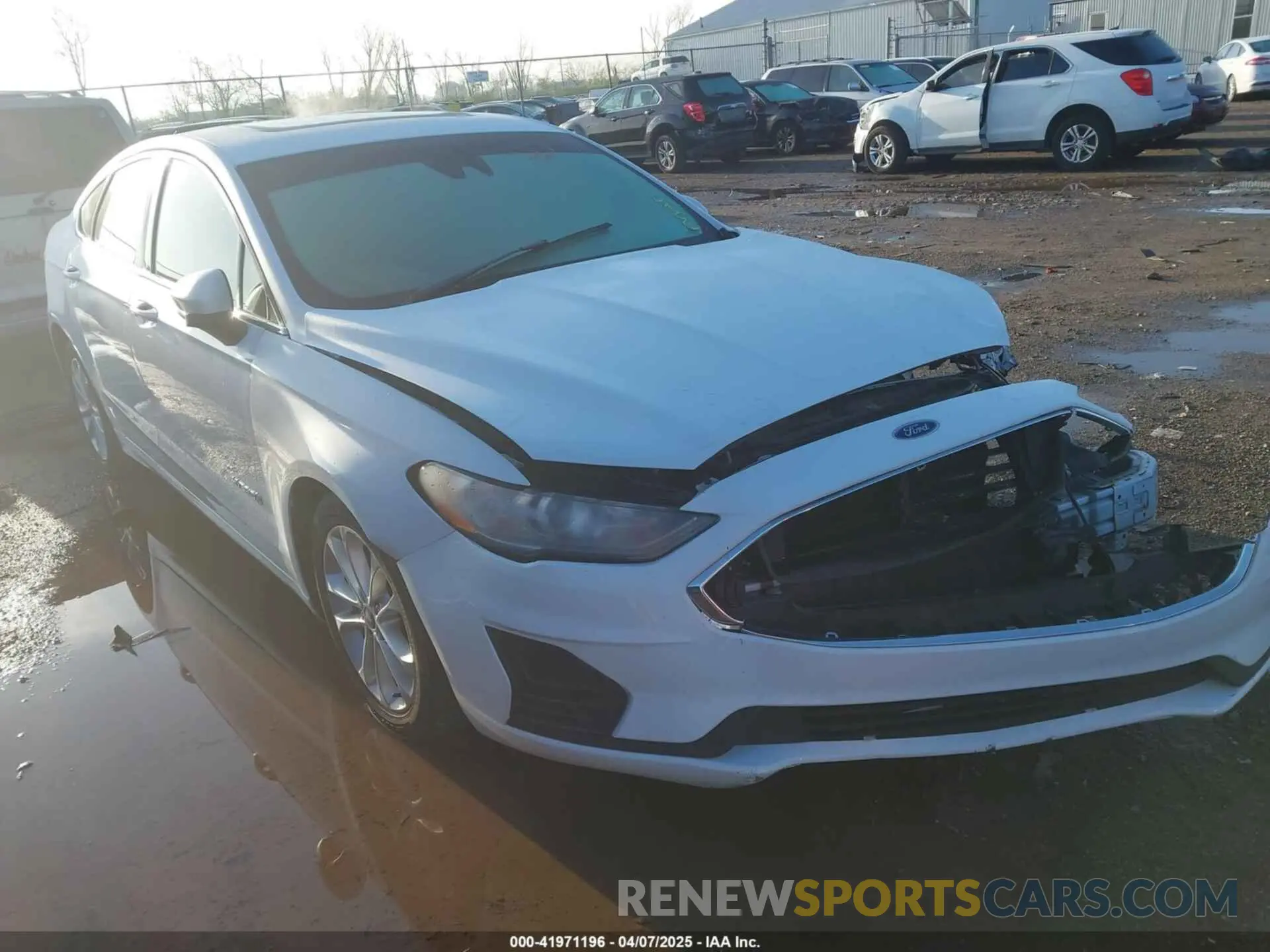 1 fotografías del automóvil dañado 3FA6P0LU3KR106021 FORD FUSION HYBRID 2019
