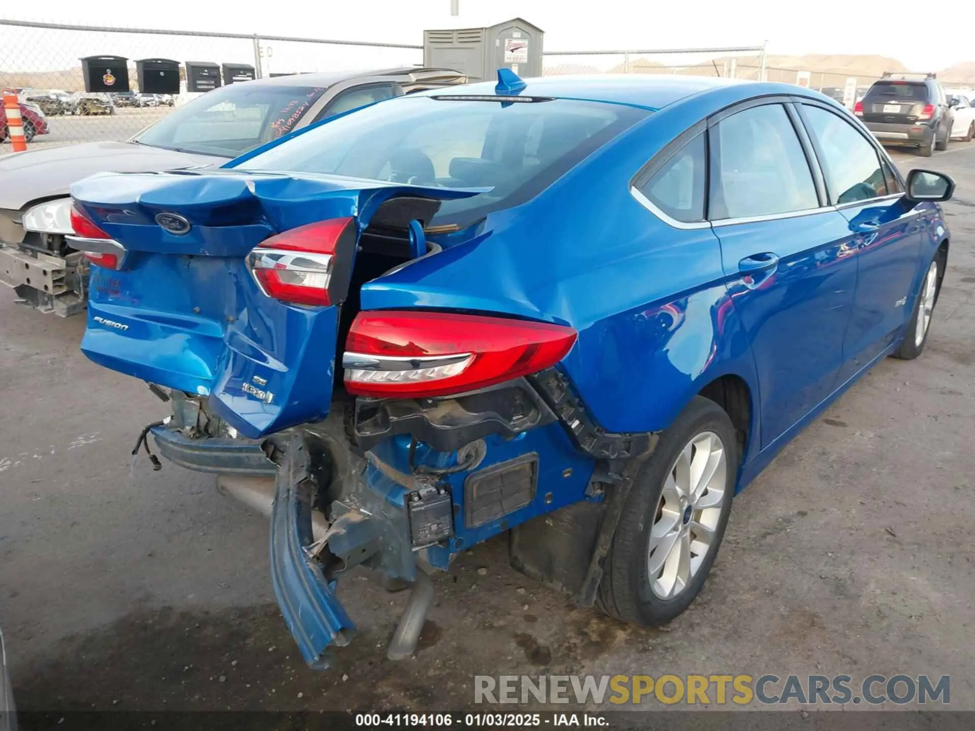 16 fotografías del automóvil dañado 3FA6P0LU3KR108884 FORD FUSION HYBRID 2019