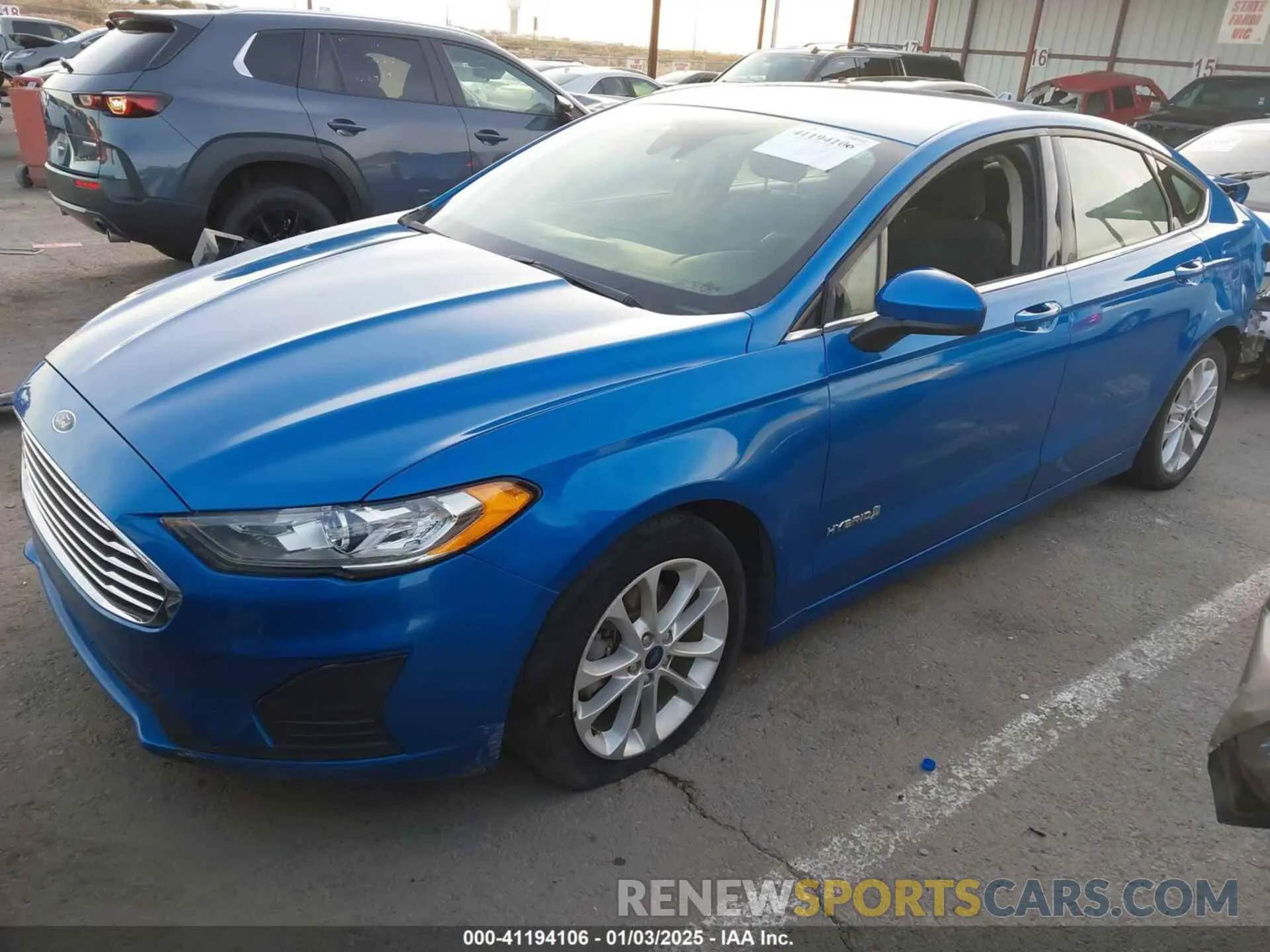 2 fotografías del automóvil dañado 3FA6P0LU3KR108884 FORD FUSION HYBRID 2019