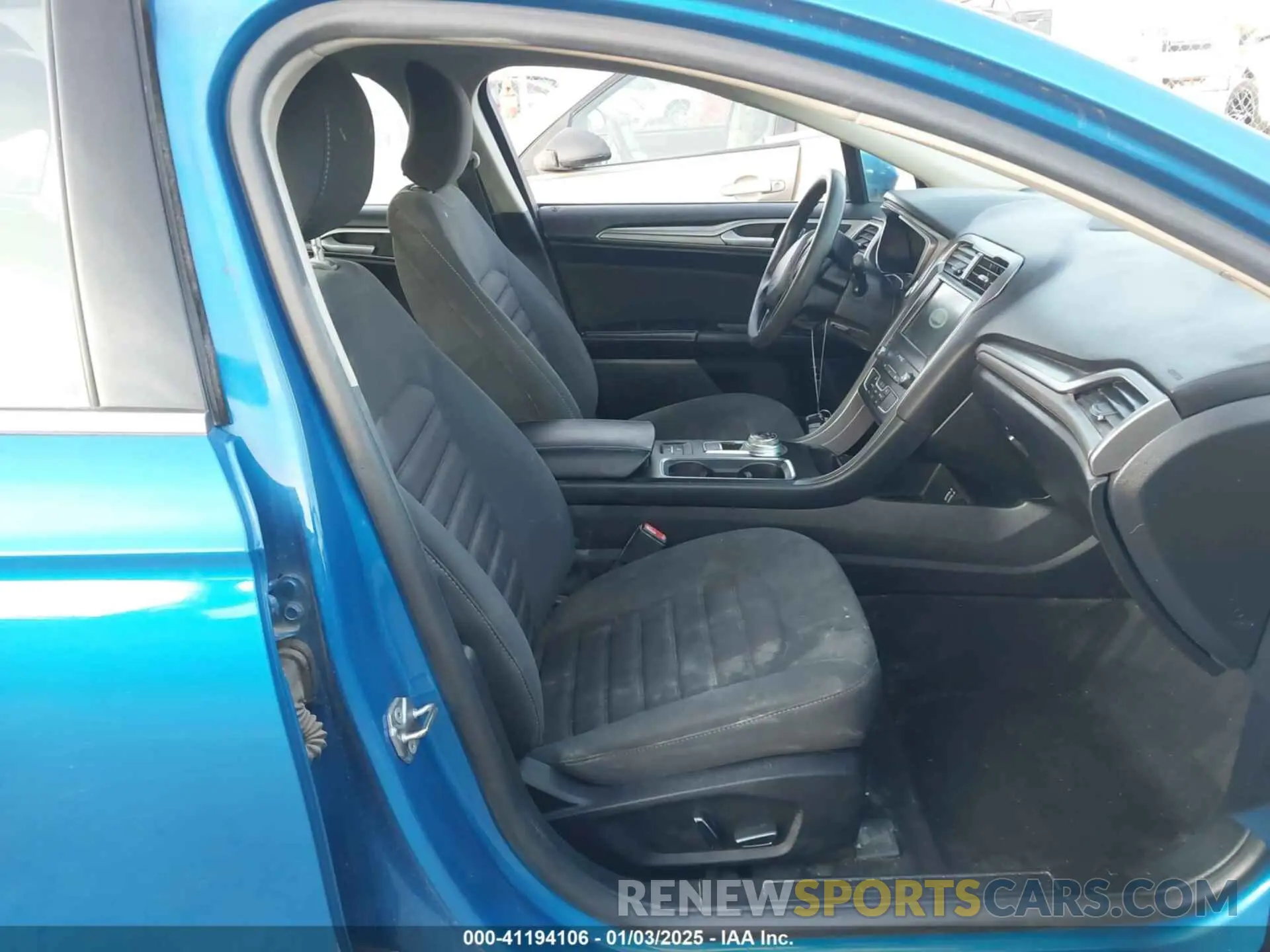5 fotografías del automóvil dañado 3FA6P0LU3KR108884 FORD FUSION HYBRID 2019