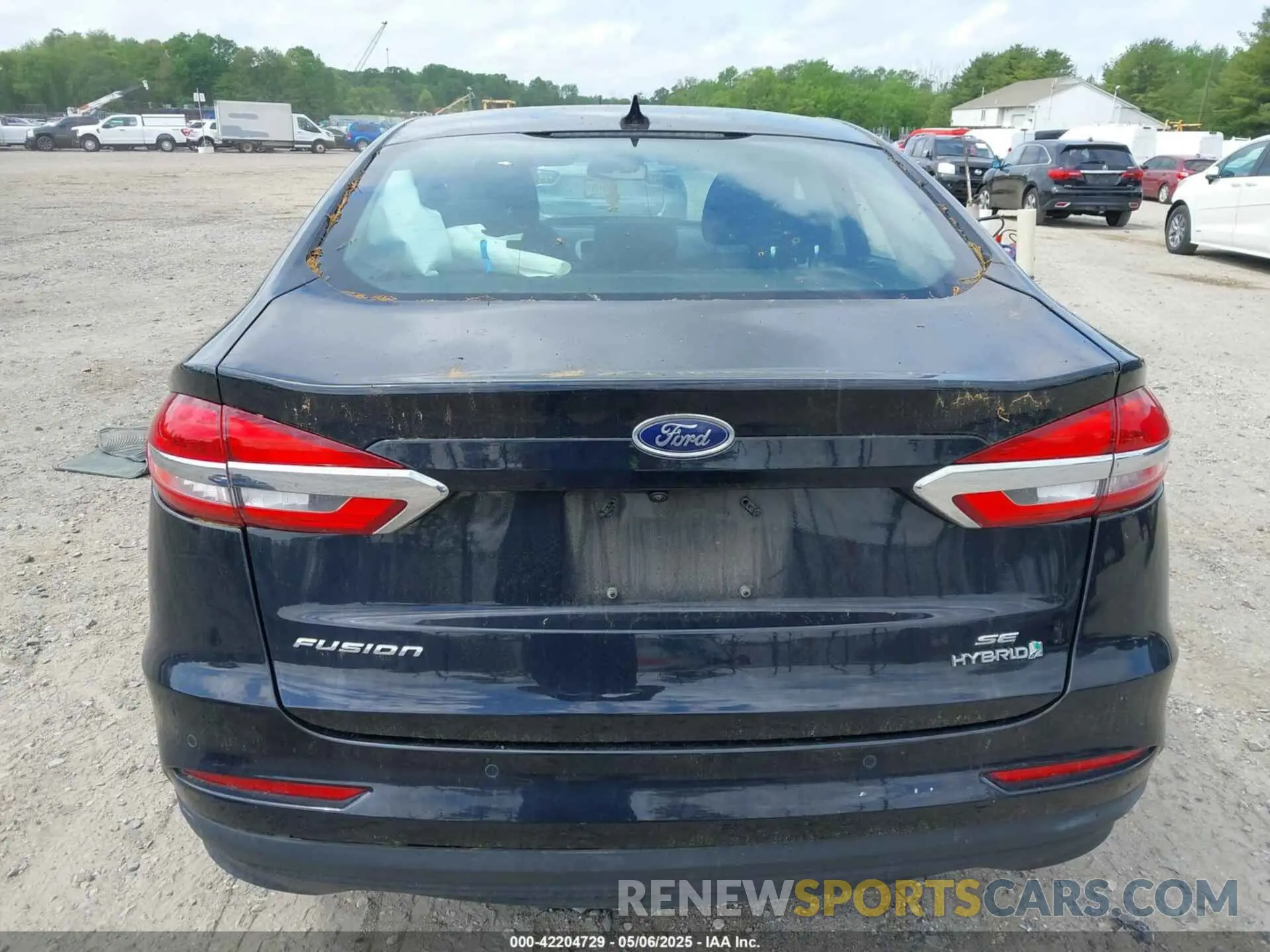 16 fotografías del automóvil dañado 3FA6P0LU3KR117794 FORD FUSION HYBRID 2019
