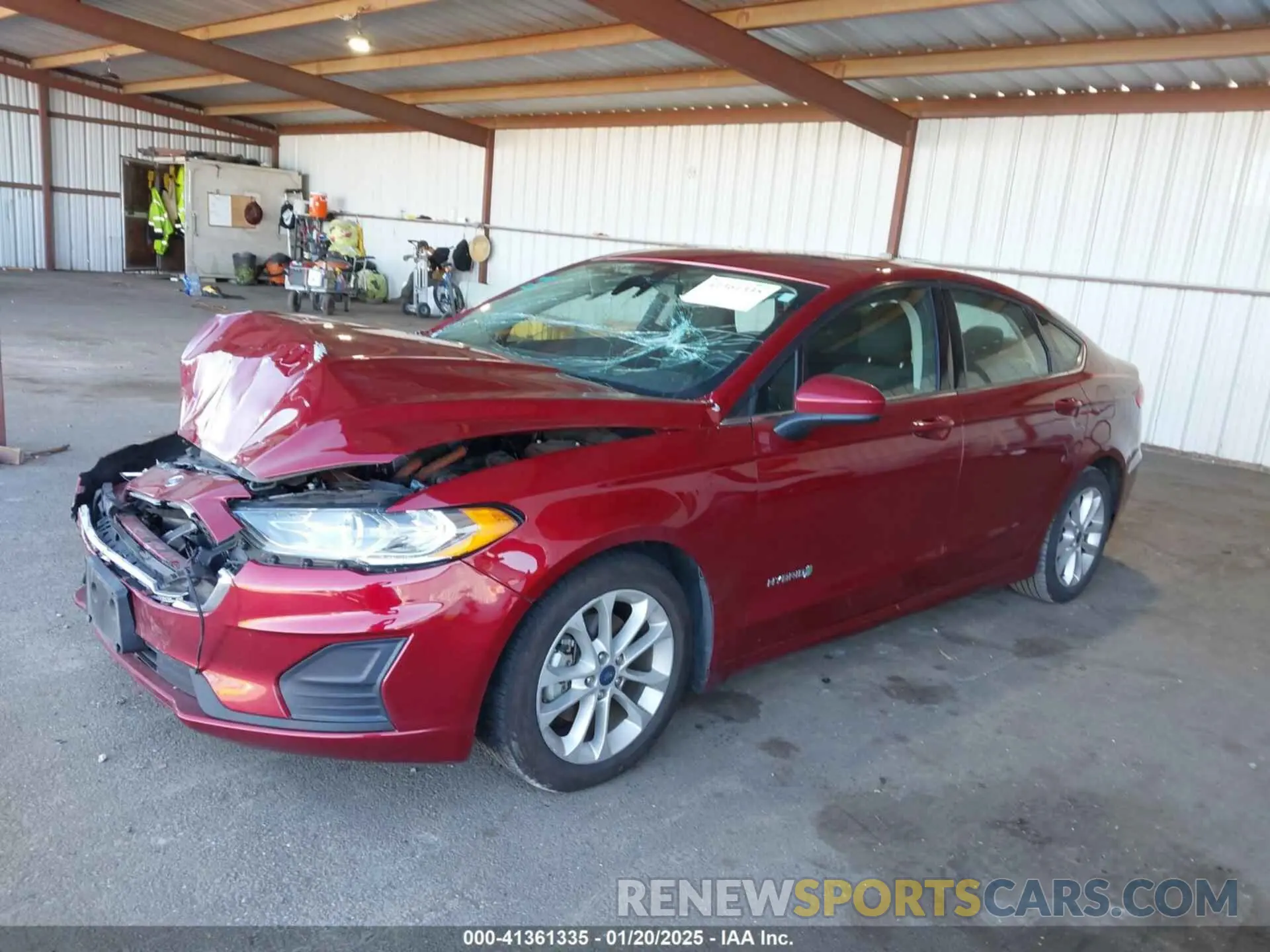 2 fotografías del automóvil dañado 3FA6P0LU3KR177798 FORD FUSION HYBRID 2019