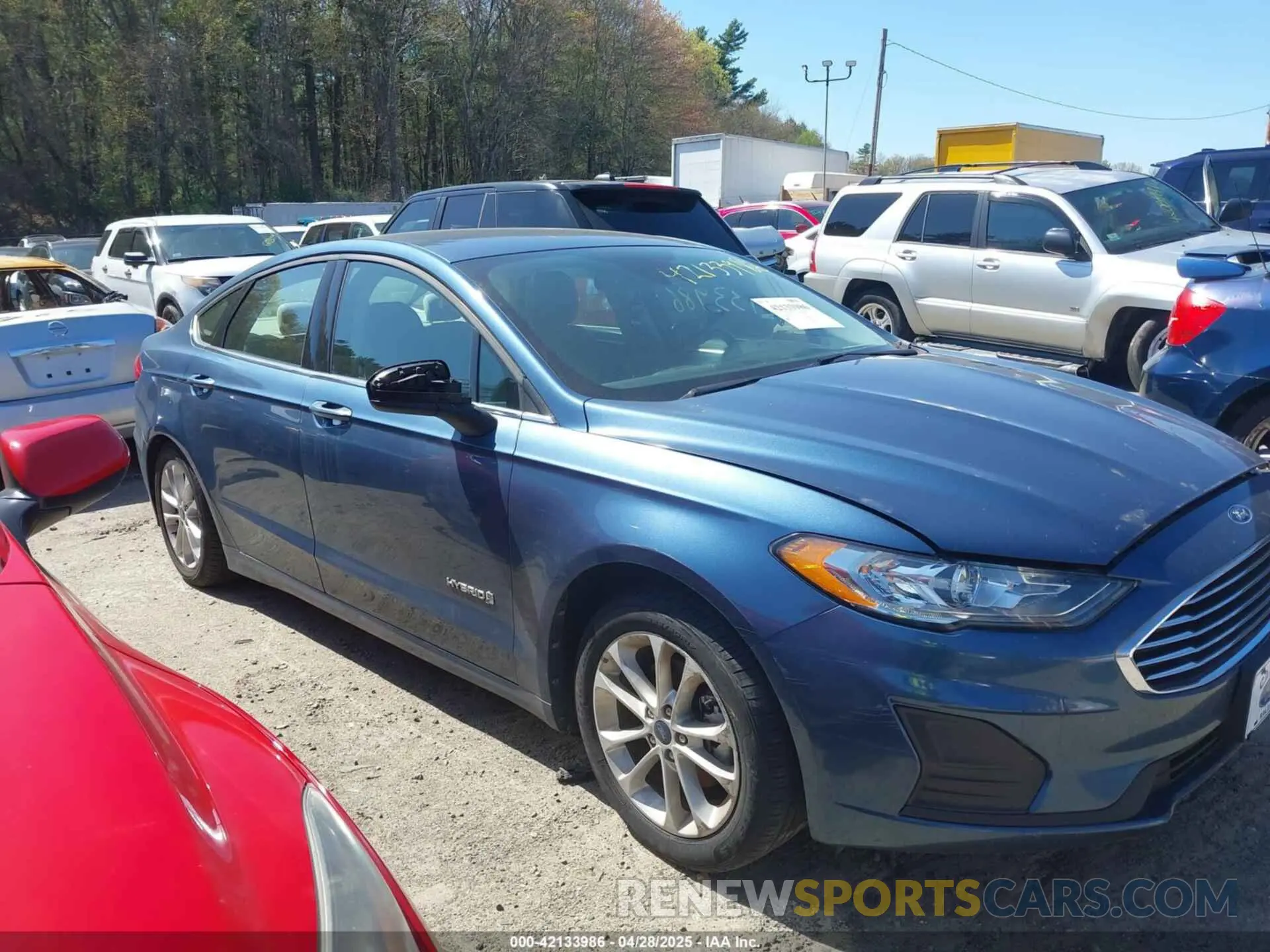 13 fotografías del automóvil dañado 3FA6P0LU3KR204076 FORD FUSION HYBRID 2019