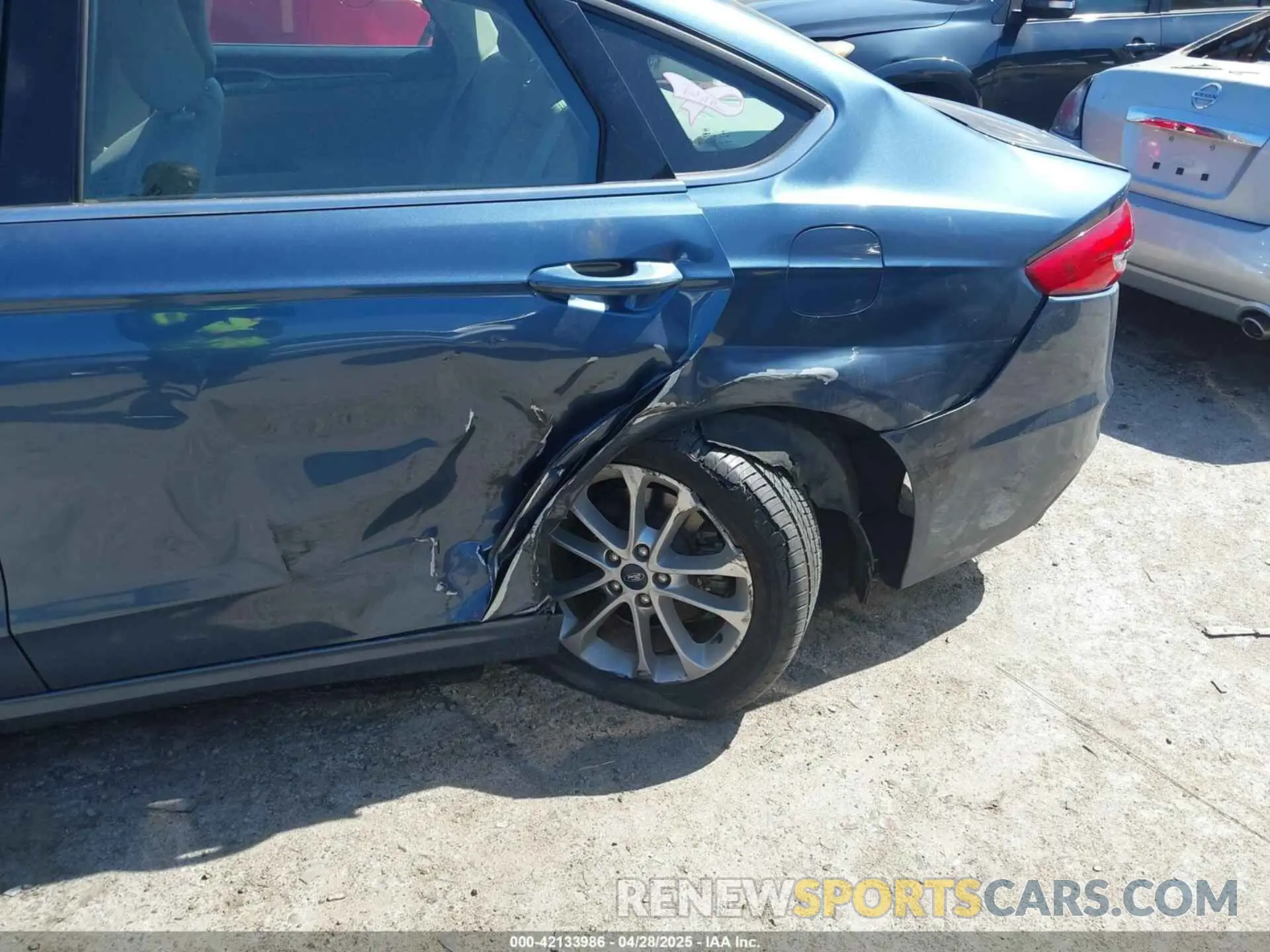 6 fotografías del automóvil dañado 3FA6P0LU3KR204076 FORD FUSION HYBRID 2019