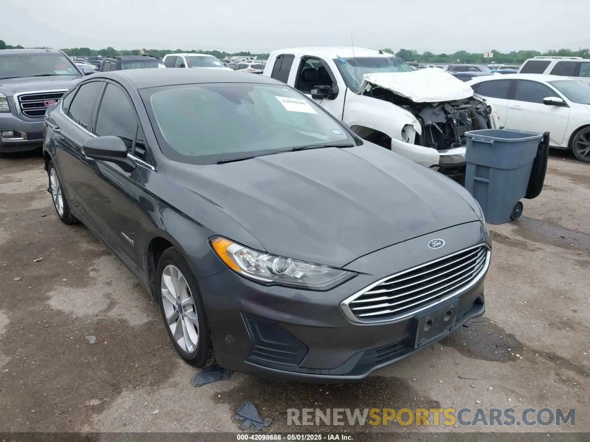 1 fotografías del automóvil dañado 3FA6P0LU3KR210122 FORD FUSION HYBRID 2019