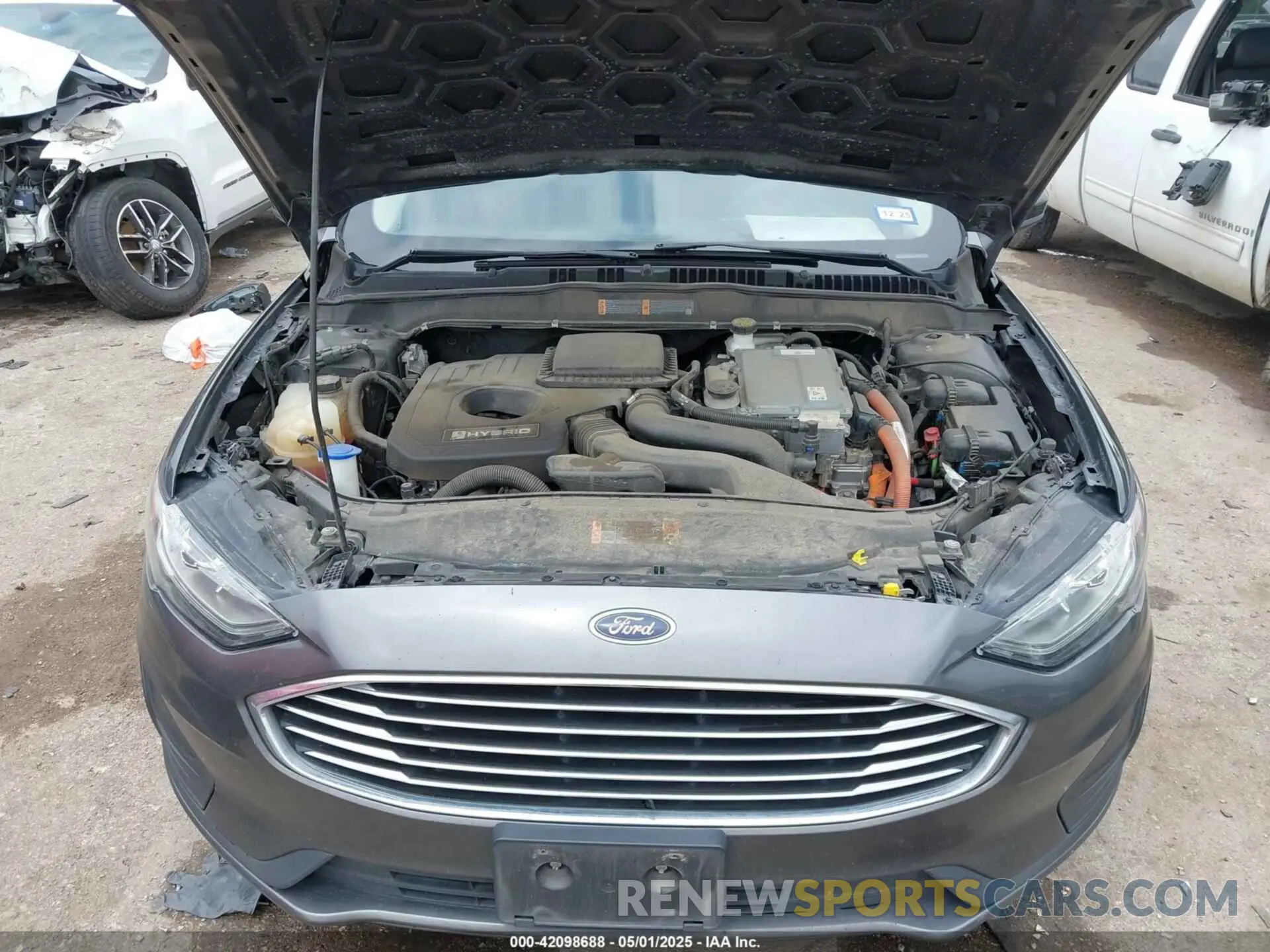 10 fotografías del automóvil dañado 3FA6P0LU3KR210122 FORD FUSION HYBRID 2019