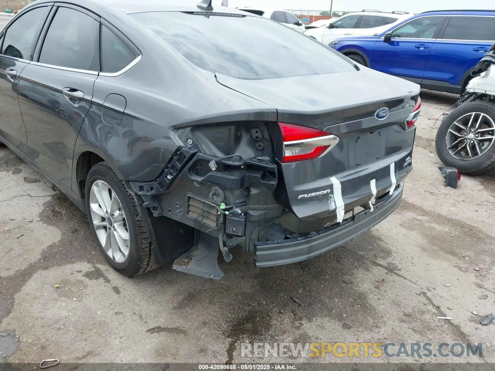 6 fotografías del automóvil dañado 3FA6P0LU3KR210122 FORD FUSION HYBRID 2019