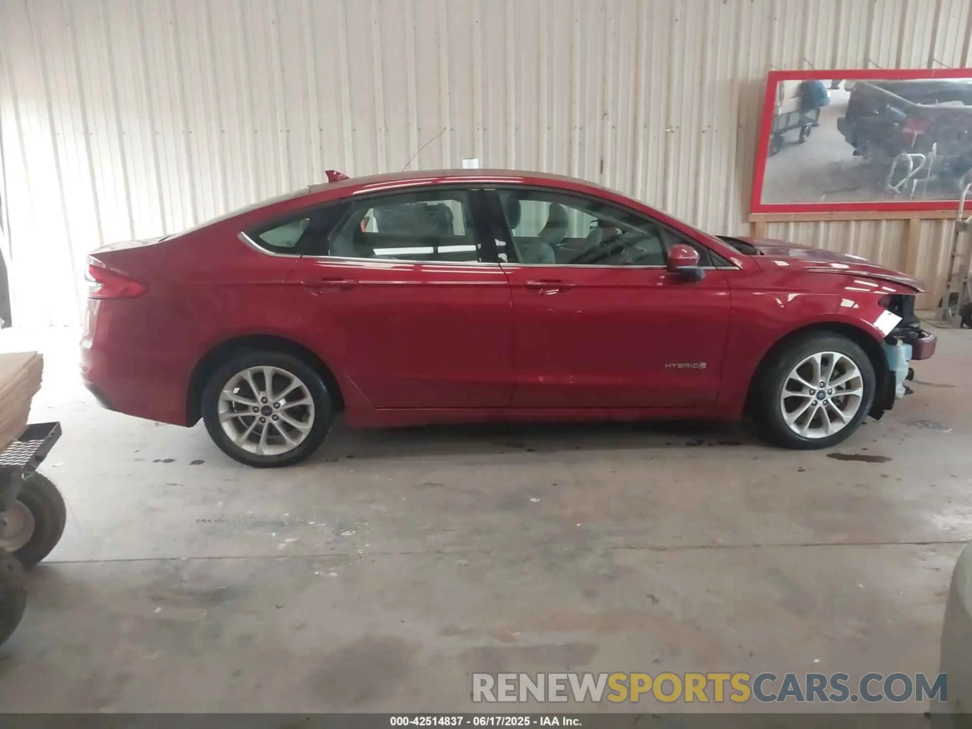 13 fotografías del automóvil dañado 3FA6P0LU3KR263354 FORD FUSION HYBRID 2019