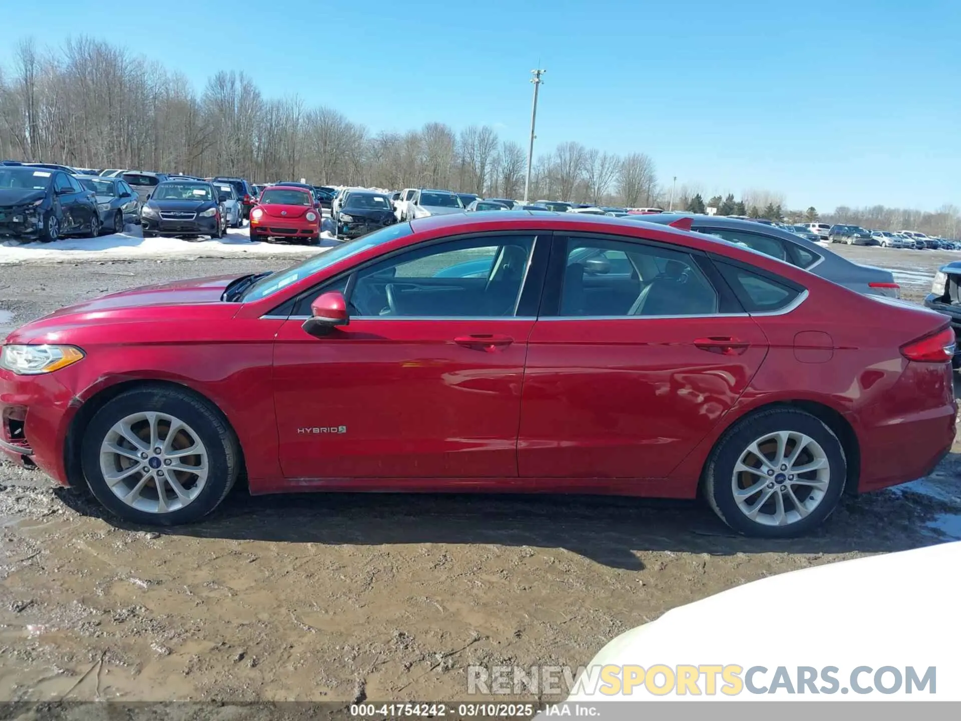 14 fotografías del automóvil dañado 3FA6P0LU4KR101412 FORD FUSION HYBRID 2019