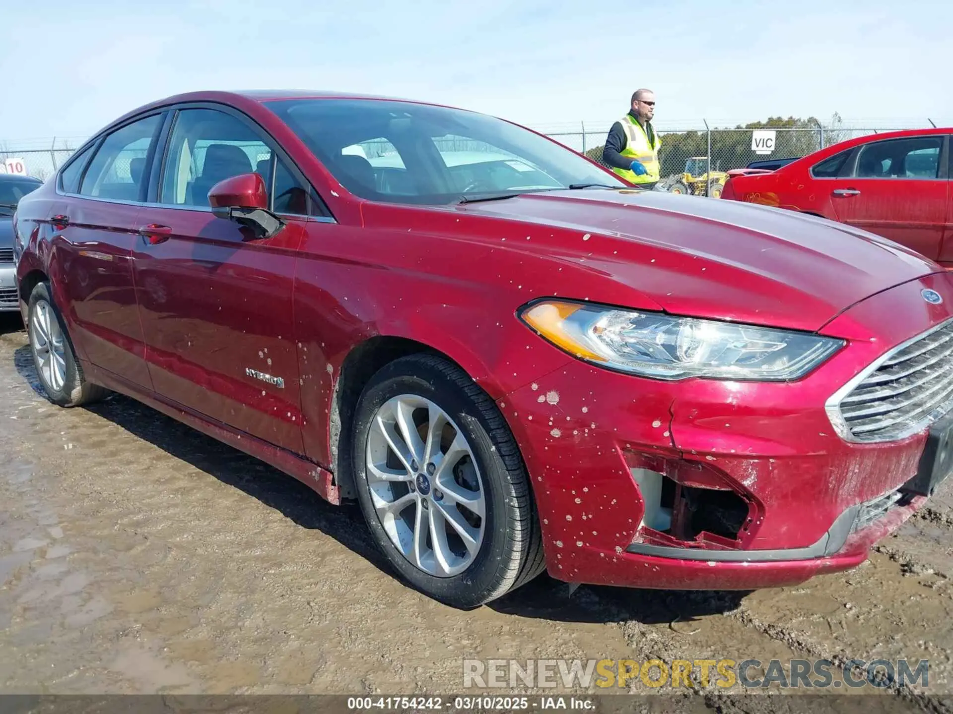 17 fotografías del automóvil dañado 3FA6P0LU4KR101412 FORD FUSION HYBRID 2019