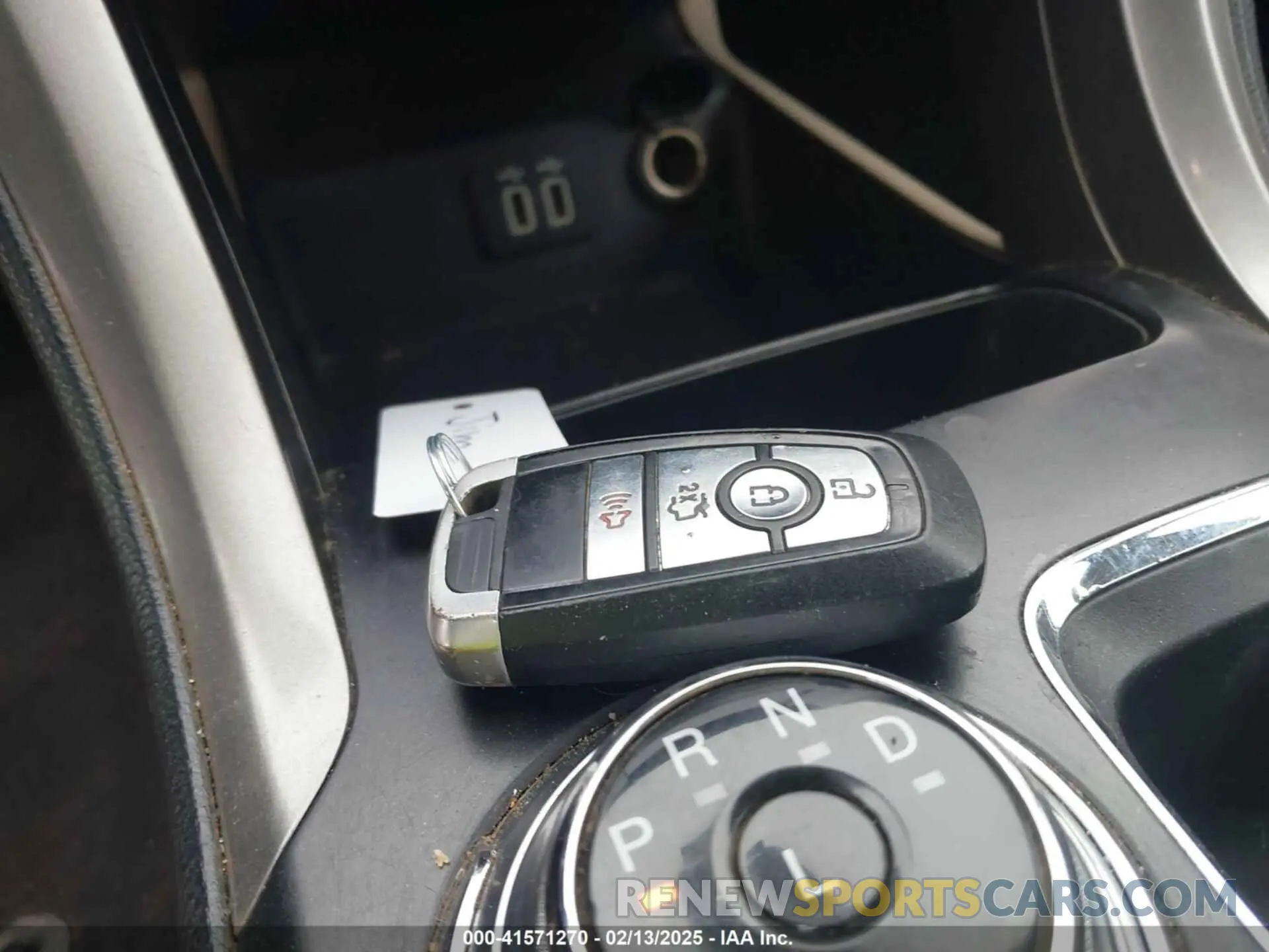 11 fotografías del automóvil dañado 3FA6P0LU4KR119909 FORD FUSION HYBRID 2019