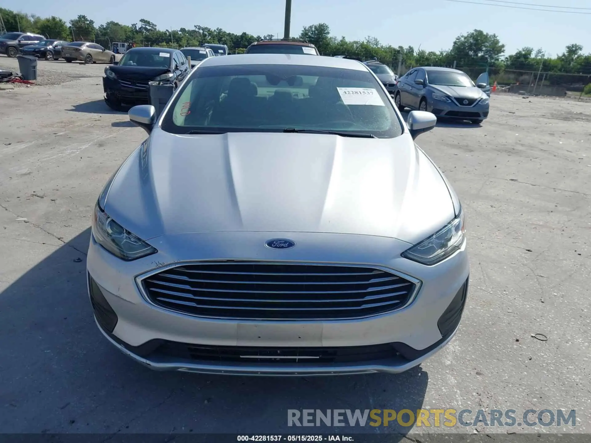 12 fotografías del automóvil dañado 3FA6P0LU4KR242576 FORD FUSION HYBRID 2019