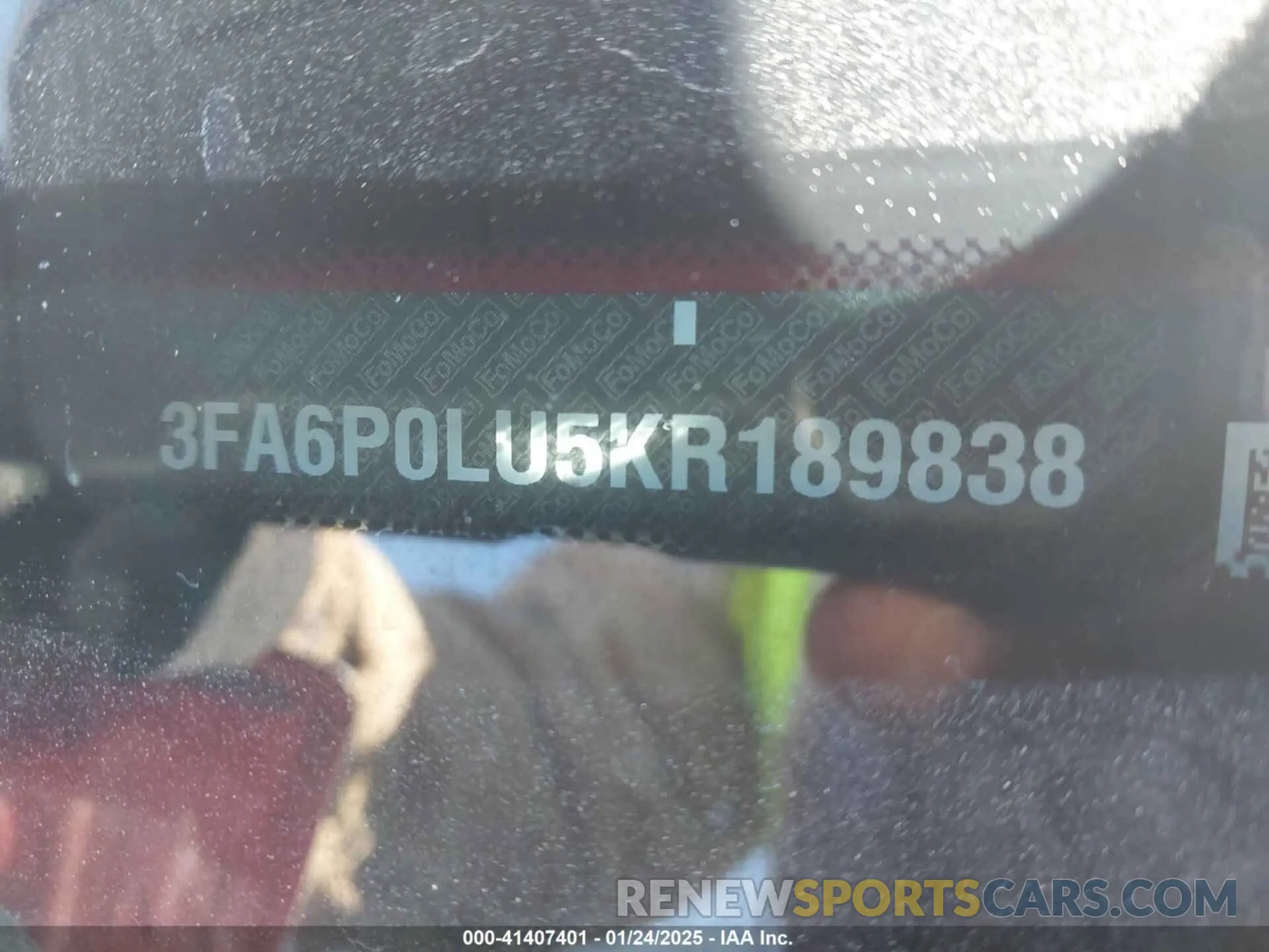 9 fotografías del automóvil dañado 3FA6P0LU5KR189838 FORD FUSION HYBRID 2019