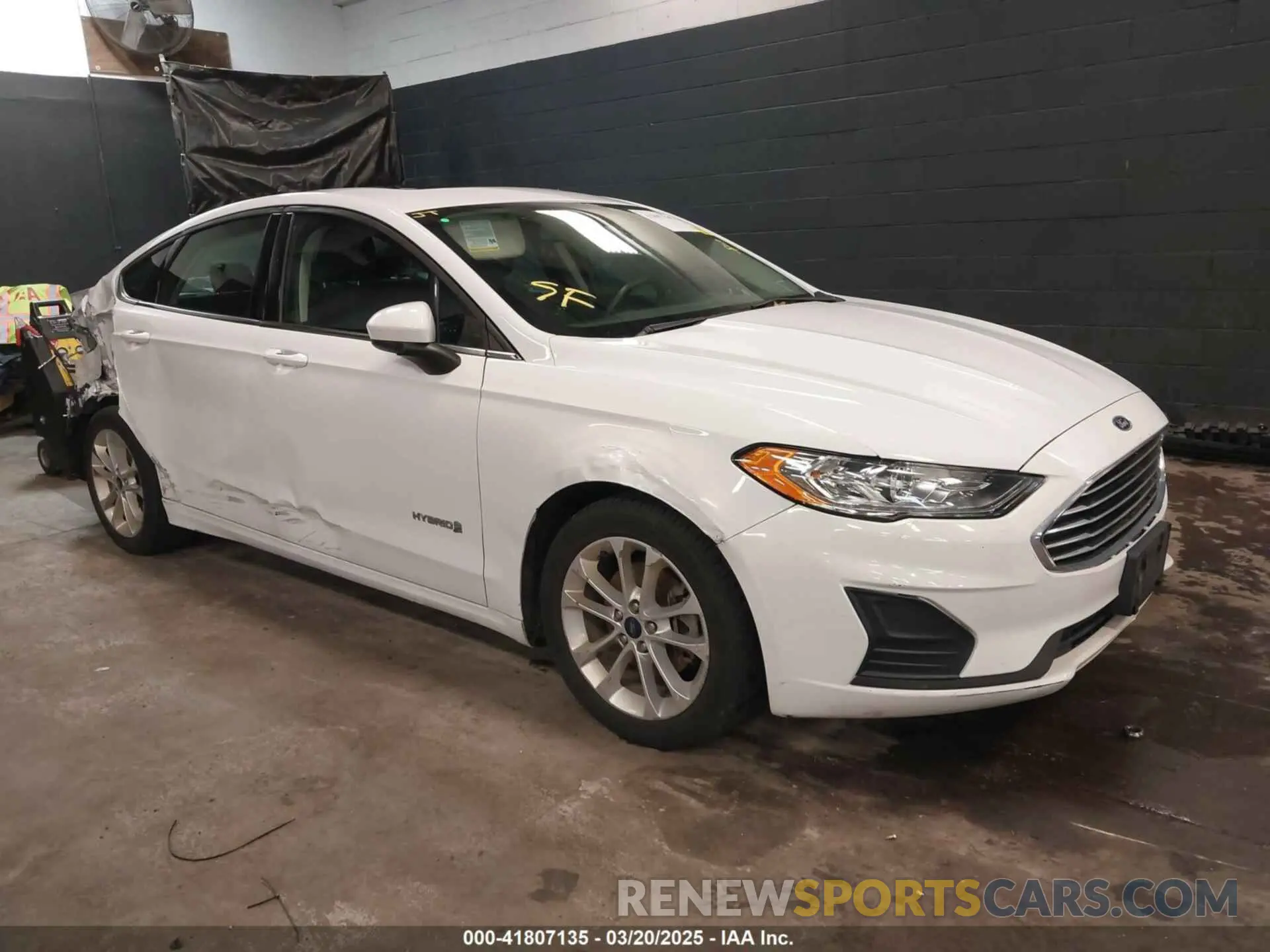 1 fotografías del automóvil dañado 3FA6P0LU5KR285355 FORD FUSION HYBRID 2019