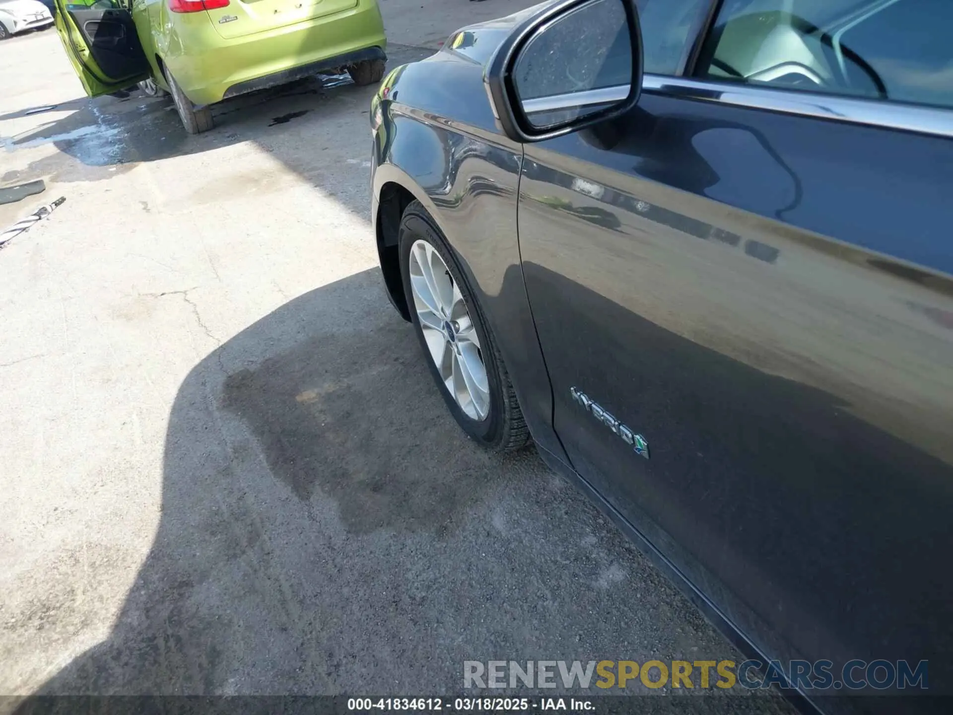 12 fotografías del automóvil dañado 3FA6P0LU6KR163927 FORD FUSION HYBRID 2019